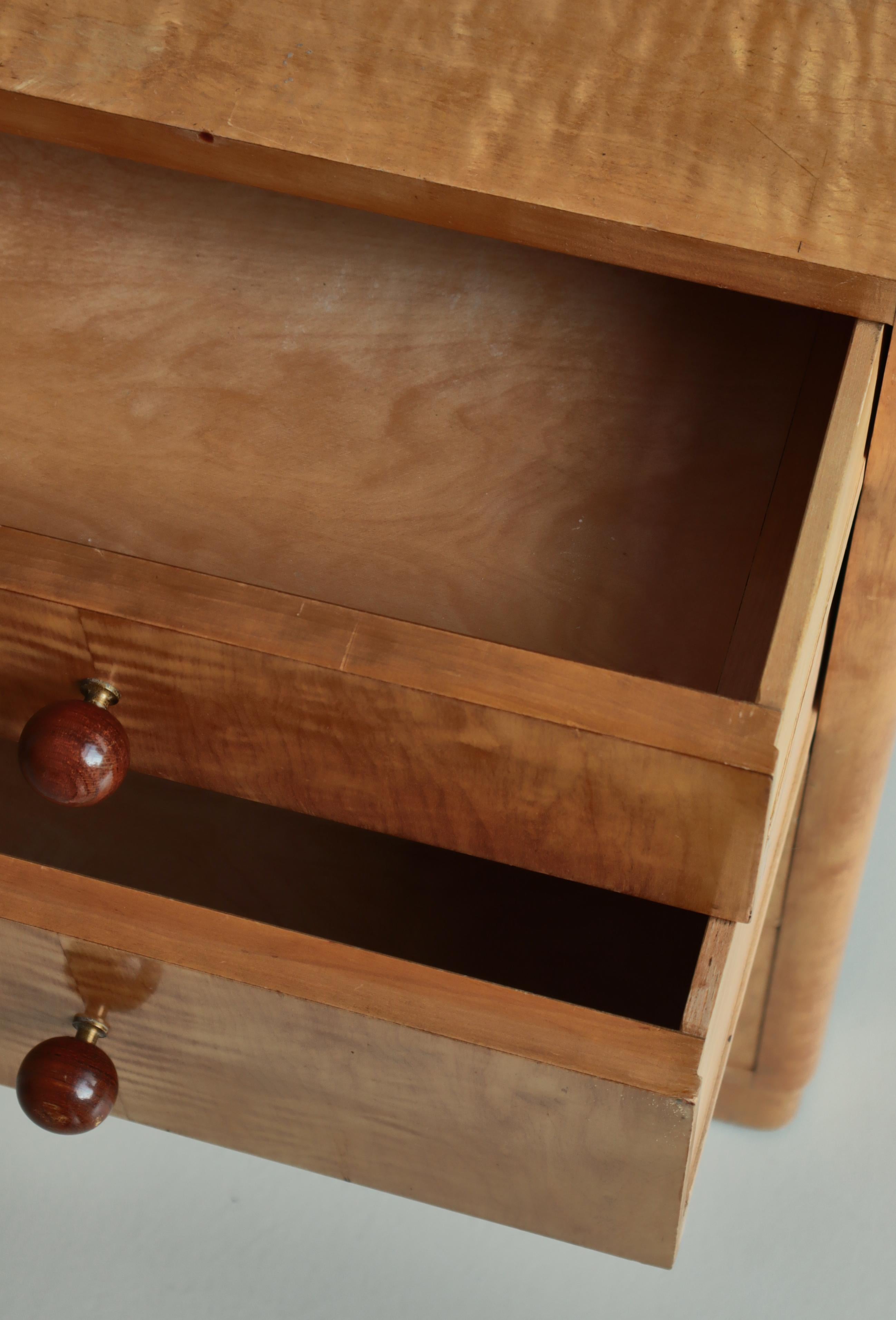 Swedish Modern Chest of Drawers by Axel Larsson in Birchwood, Bodafors, 1930s For Sale 5