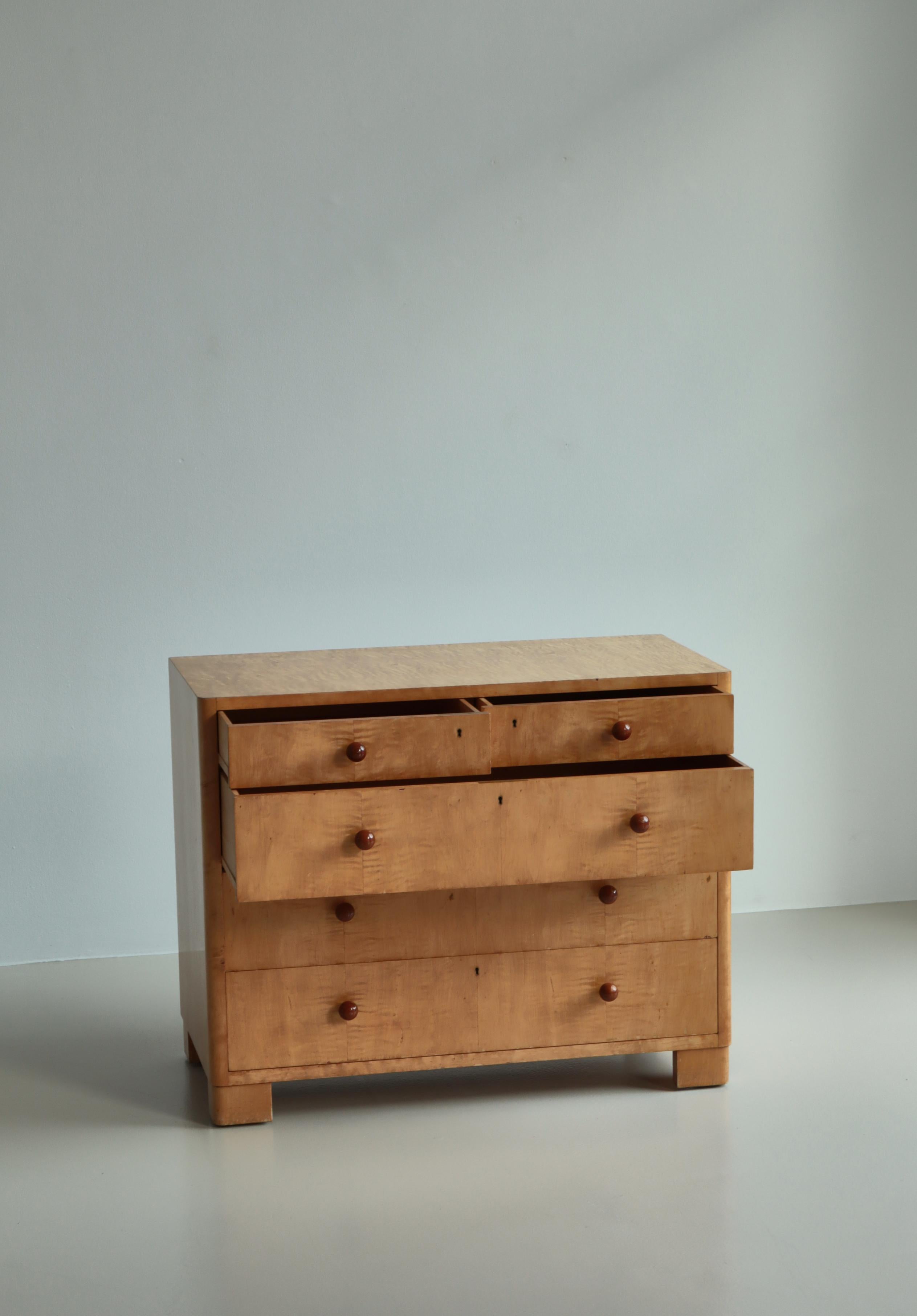 Swedish Modern Chest of Drawers by Axel Larsson in Birchwood, Bodafors, 1930s For Sale 6