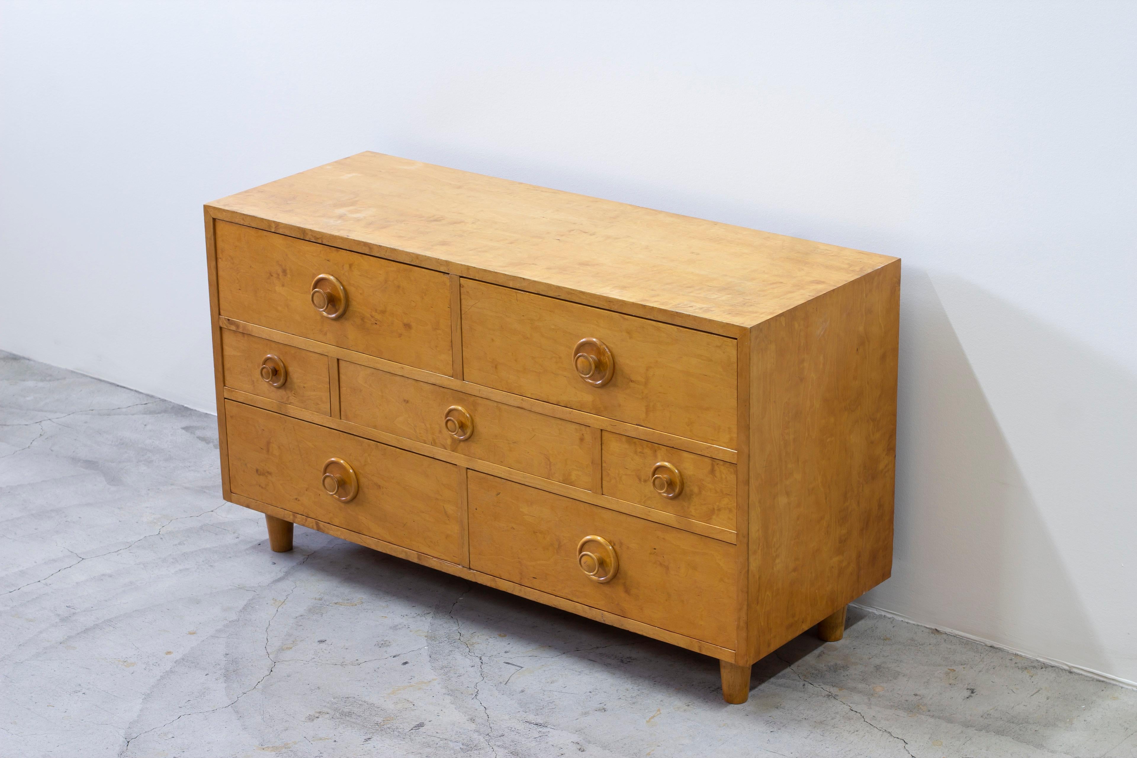 Swedish modern chest of drawers in flame birch, in the style of Josef Frank For Sale 4