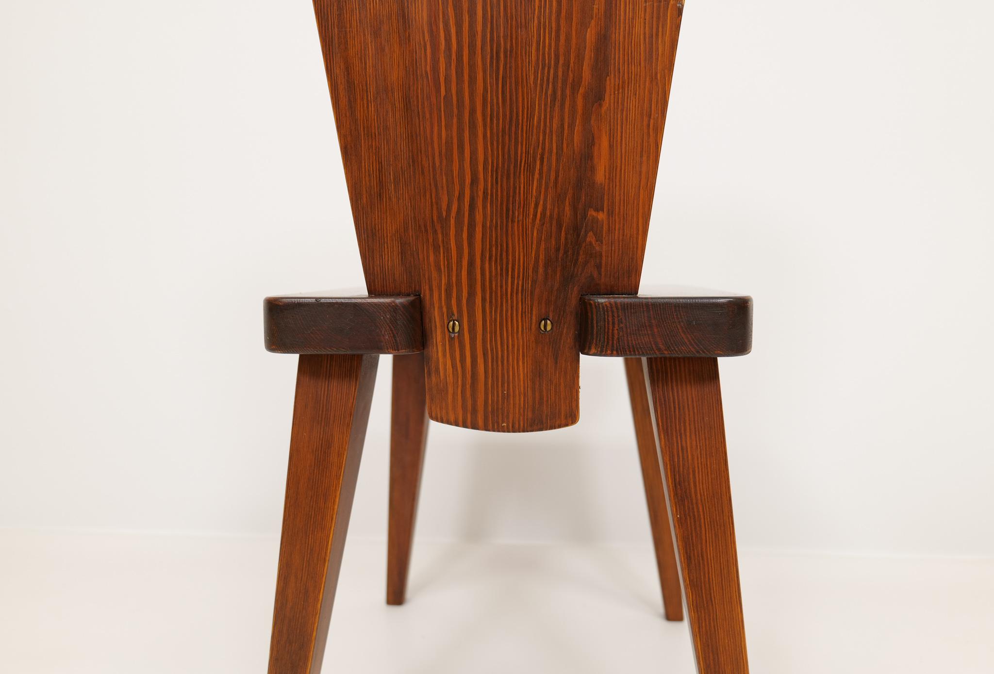 Swedish Modern Dining Chairs in Pine Attributed to Bo Fjaestad, 1940s For Sale 7