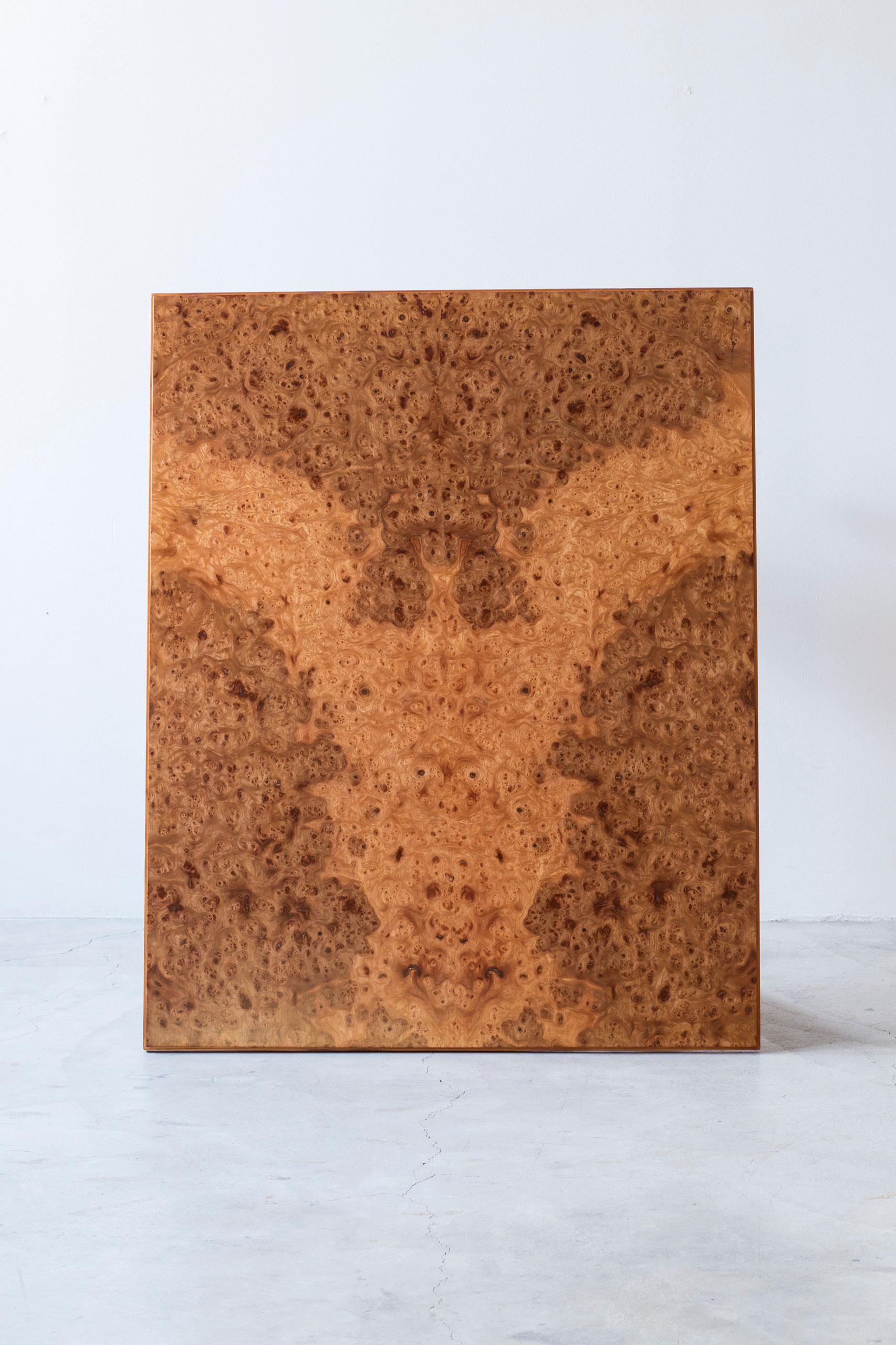 Milieu du XXe siècle Table moderne suédoise en orme dans le style de Josef Frank, Suède années 1940 en vente