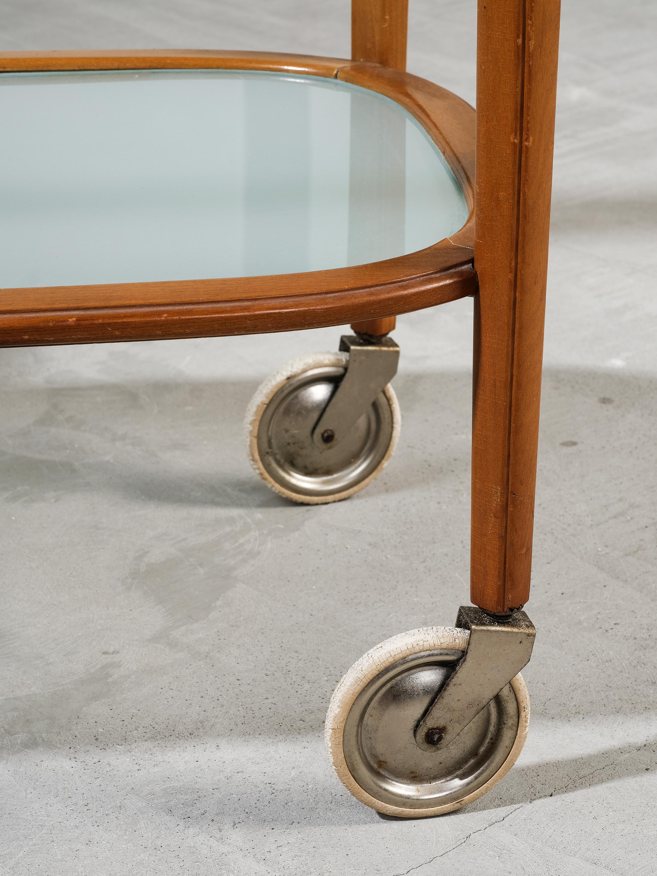 Swedish Modern Elm Serving Cart with Tray, 1940s For Sale 4