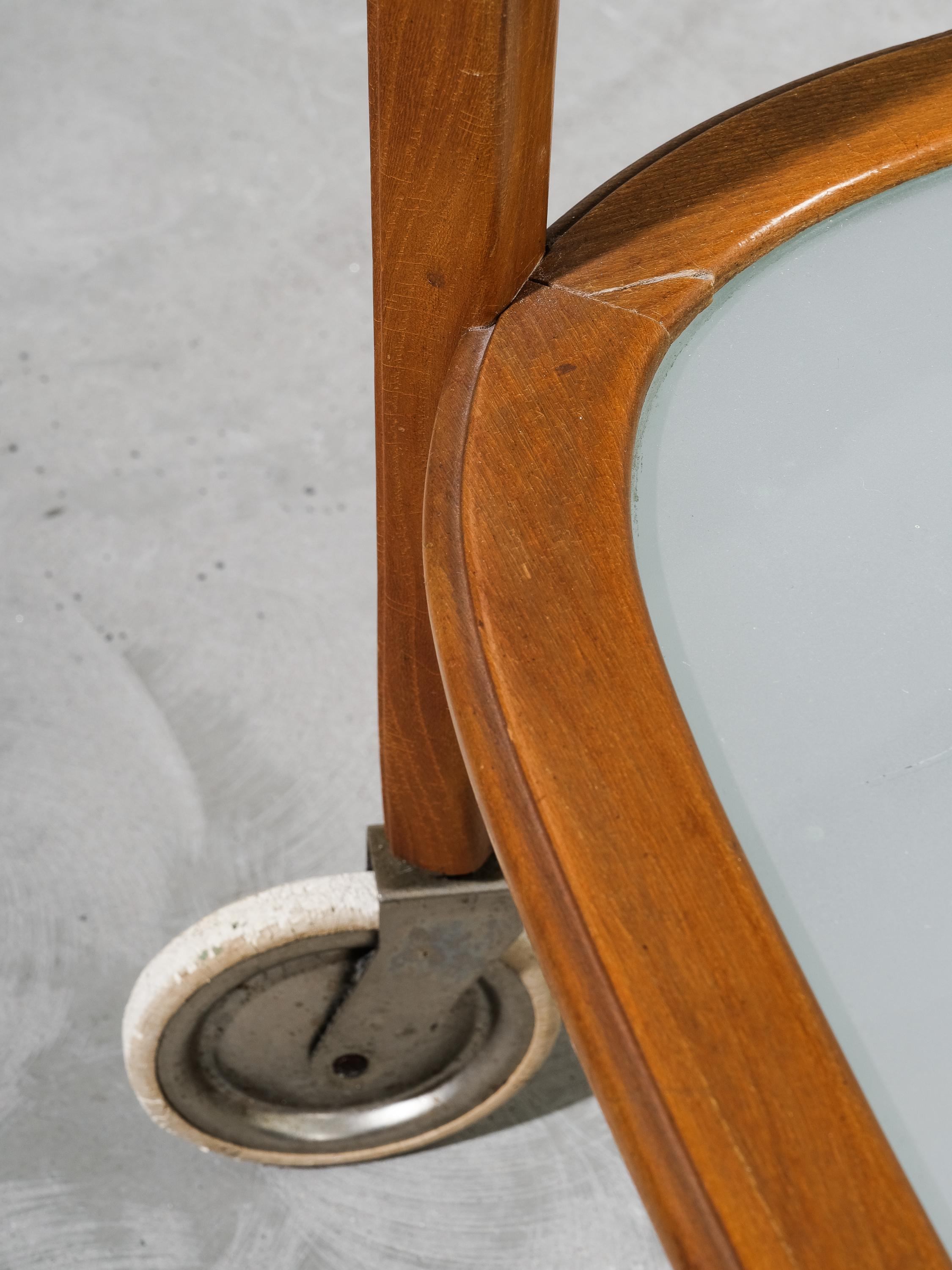 Swedish Modern Elm Serving Cart with Tray, 1940s For Sale 7