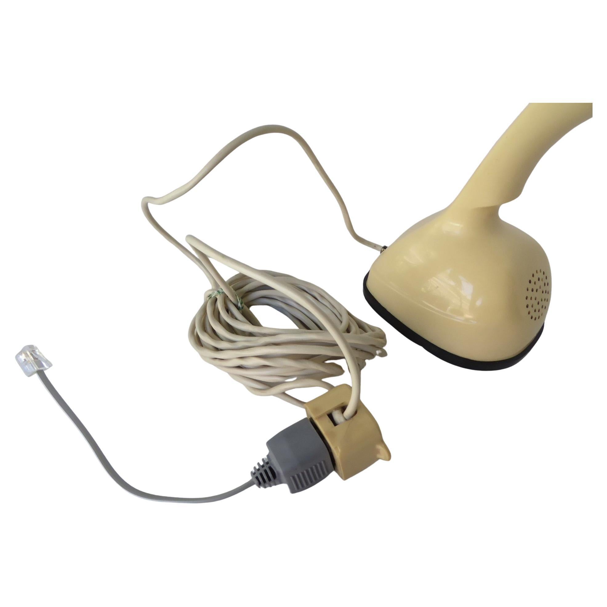 Plastique Ericsson moderne suédois « COBRA »  téléphone rotatif ivoire vintage de Suède, années 50 en vente