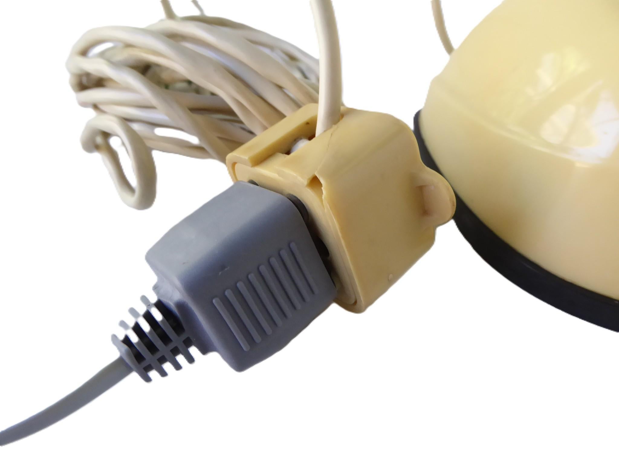 Ericsson moderne suédois « COBRA »  téléphone rotatif ivoire vintage de Suède, années 50 en vente 1