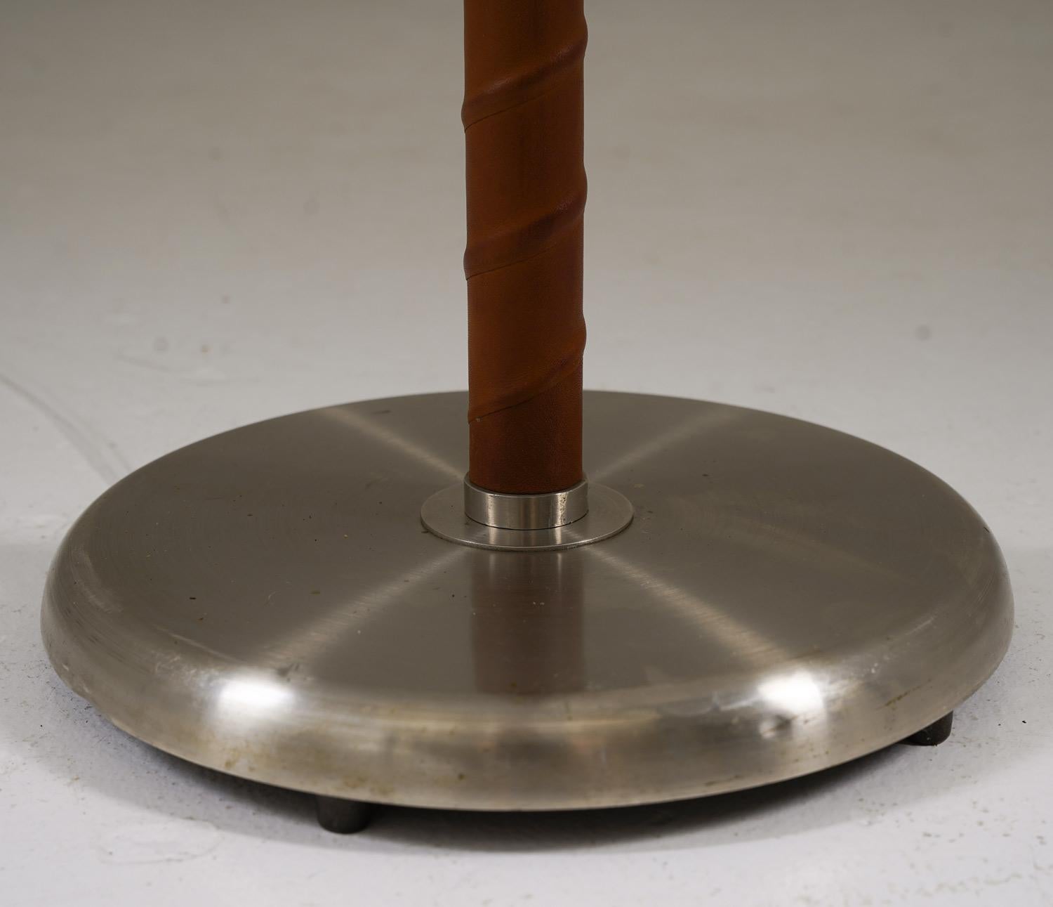 Swedish Modern Floor Lamp, 1940s For Sale 1