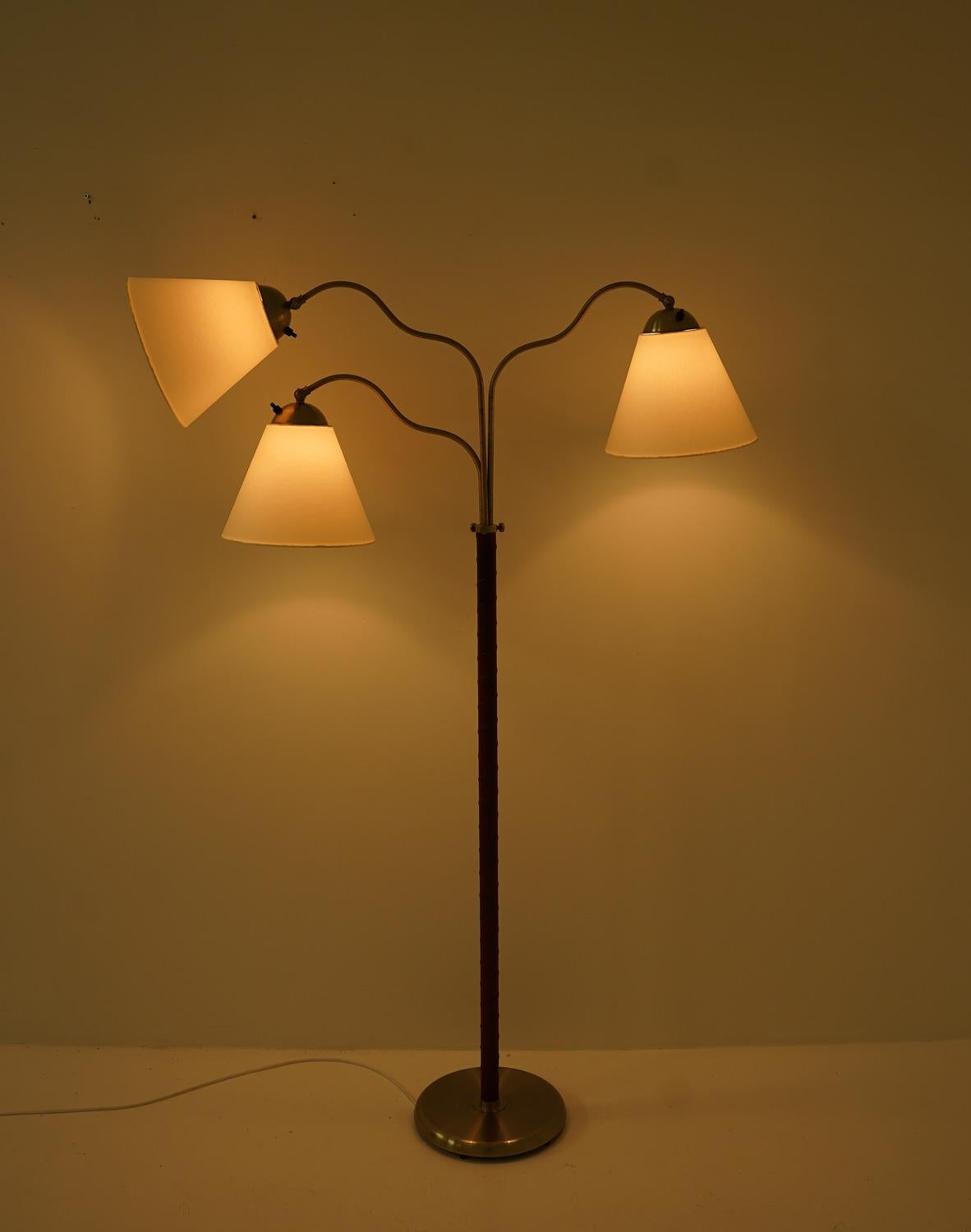 Swedish Modern Floor Lamp, 1940s For Sale 2
