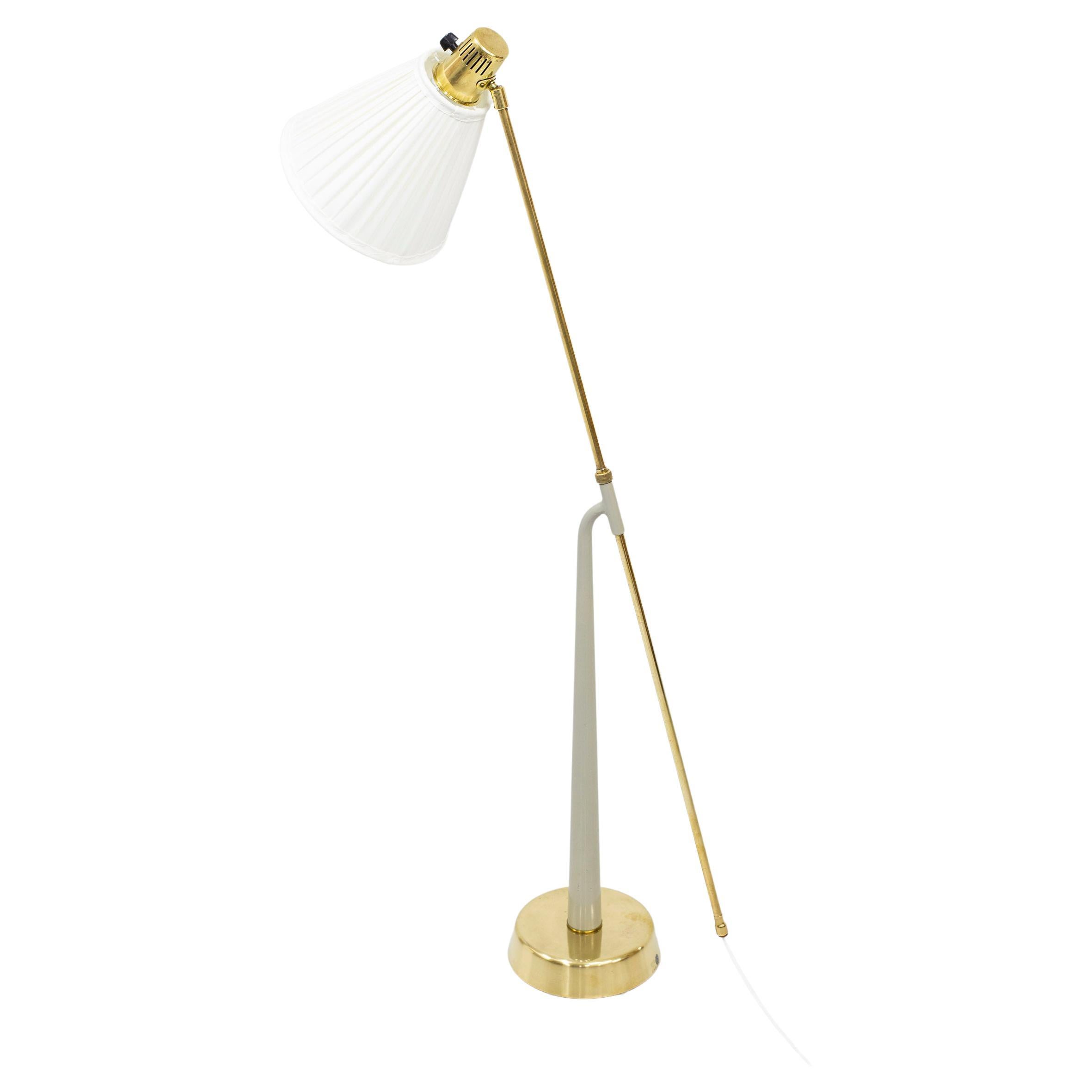 Swedish Modern Floor Lamp 541 by Hans Bergström for Ateljé Lyktan