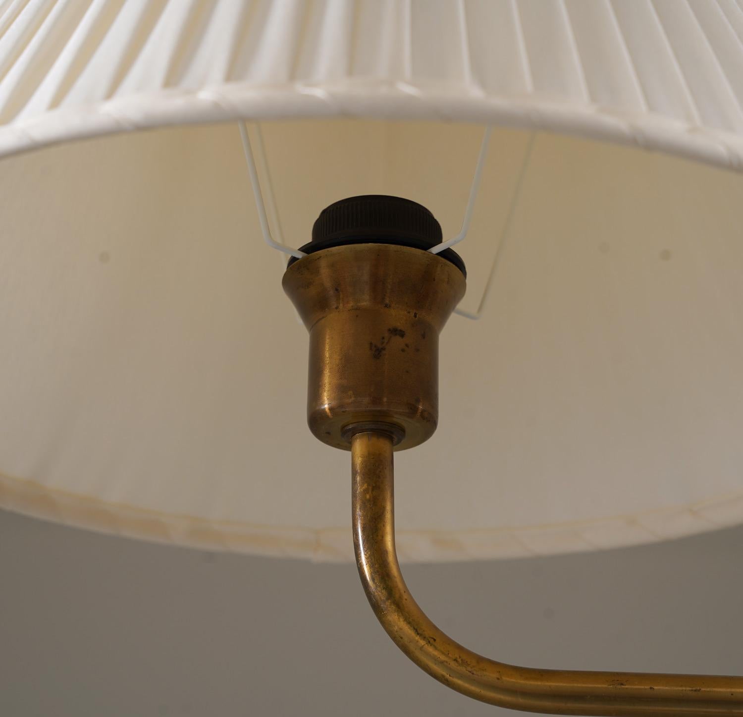 Lámpara de pie moderna sueca by ASEA Latón en venta