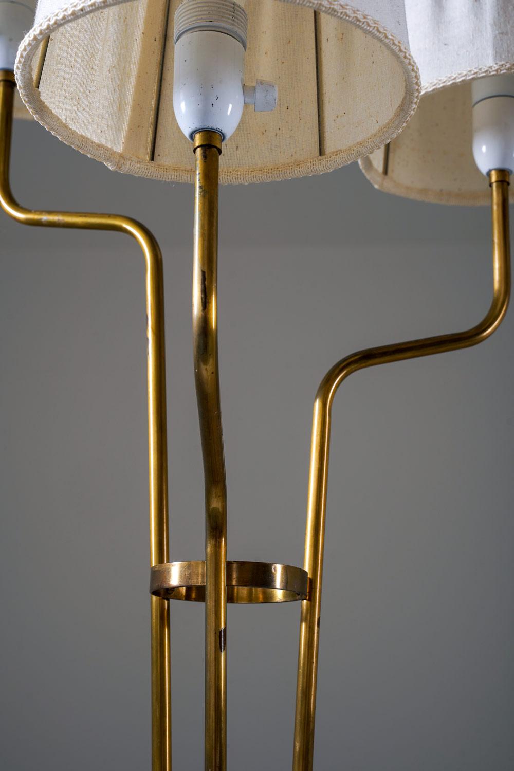 Swedish Modern Floor Lamp Sueco en venta