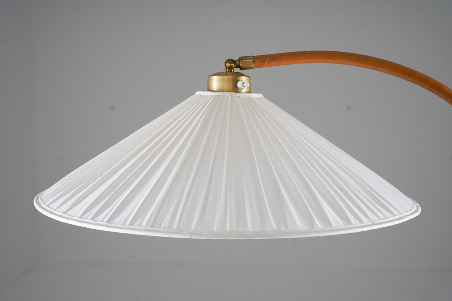 20ième siècle Lampadaire suédois moderne en vente