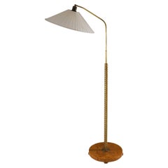 Lampadaire moderne suédois en laiton
