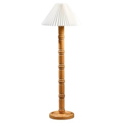 Swedish Modern Floor Lamp in Carved Solid Pine Wood, 1970s