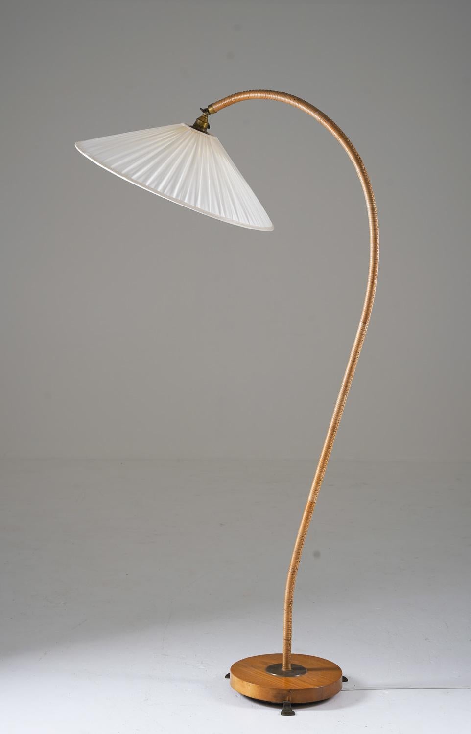 Scandinavian Modern Swedish Modern Floor Lamp in Rattan