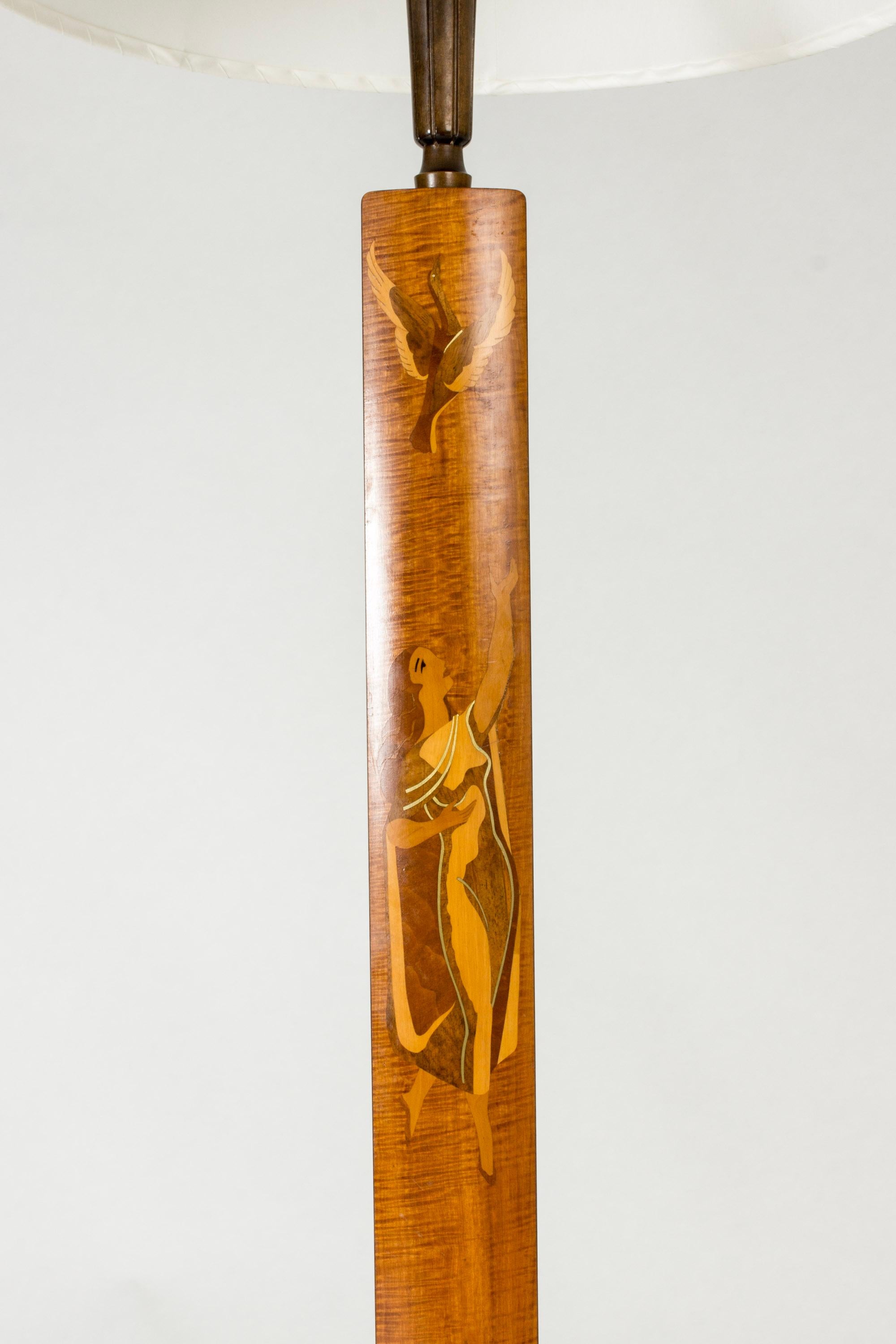 Swedish Modern floor lamp with inlays, Mjölby Intarsia, Sweden, 1930s In Good Condition For Sale In Stockholm, SE
