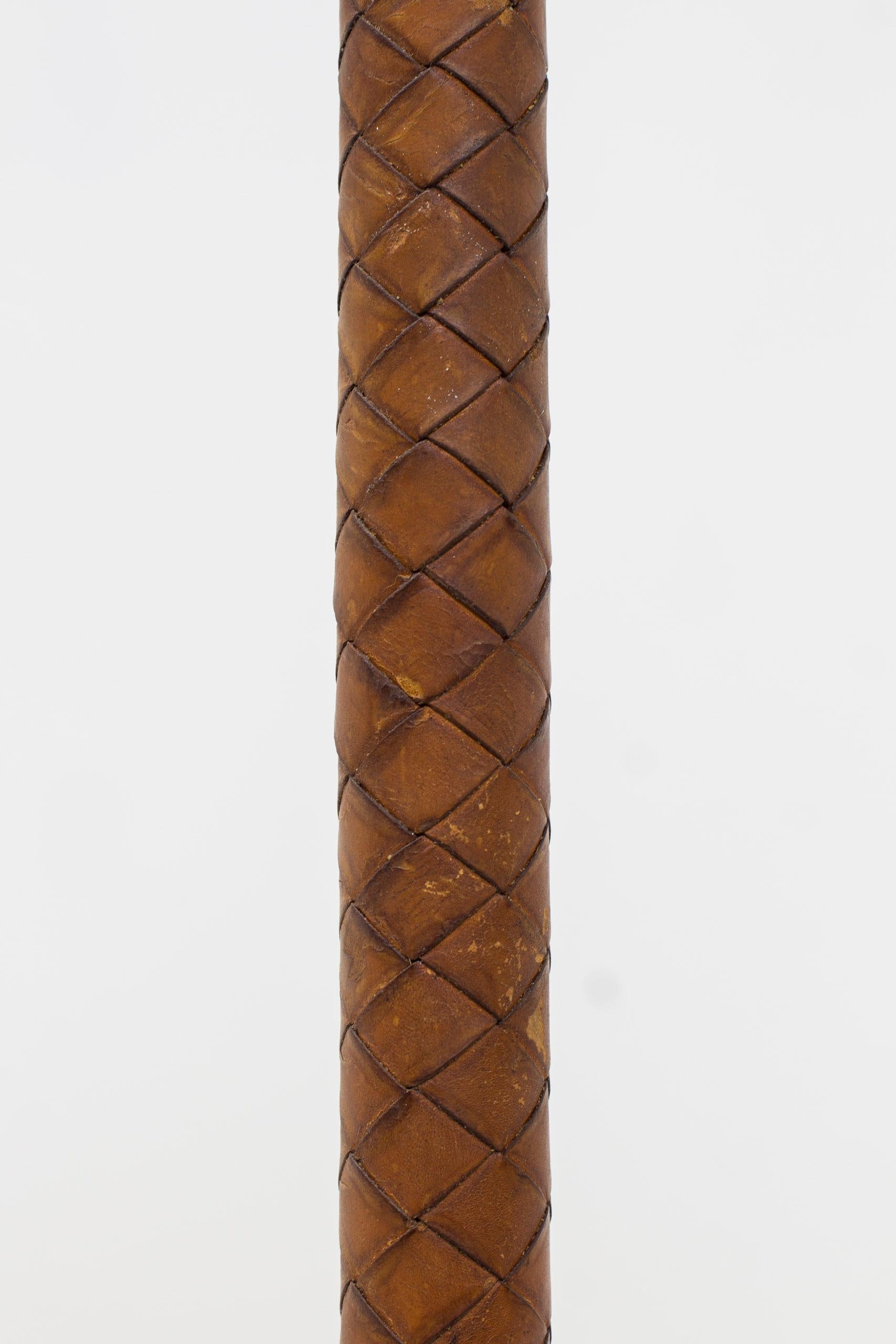 Swedish modern floor lamp with original braided cognac leather and brass, 1940s For Sale 7