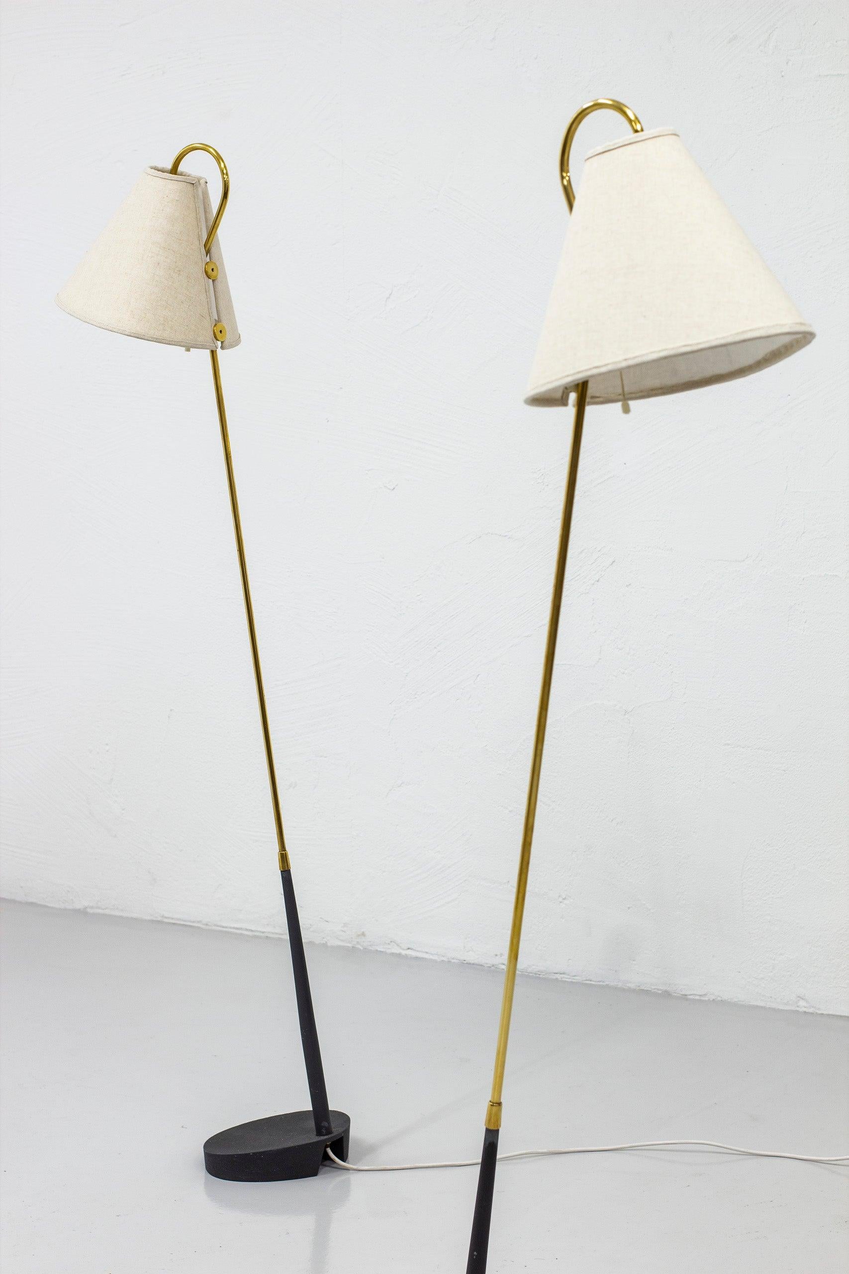 Schwedische moderne Stehlampen von ASEA Belysning von Bo Råman, Schweden, 1950er Jahre im Angebot 1