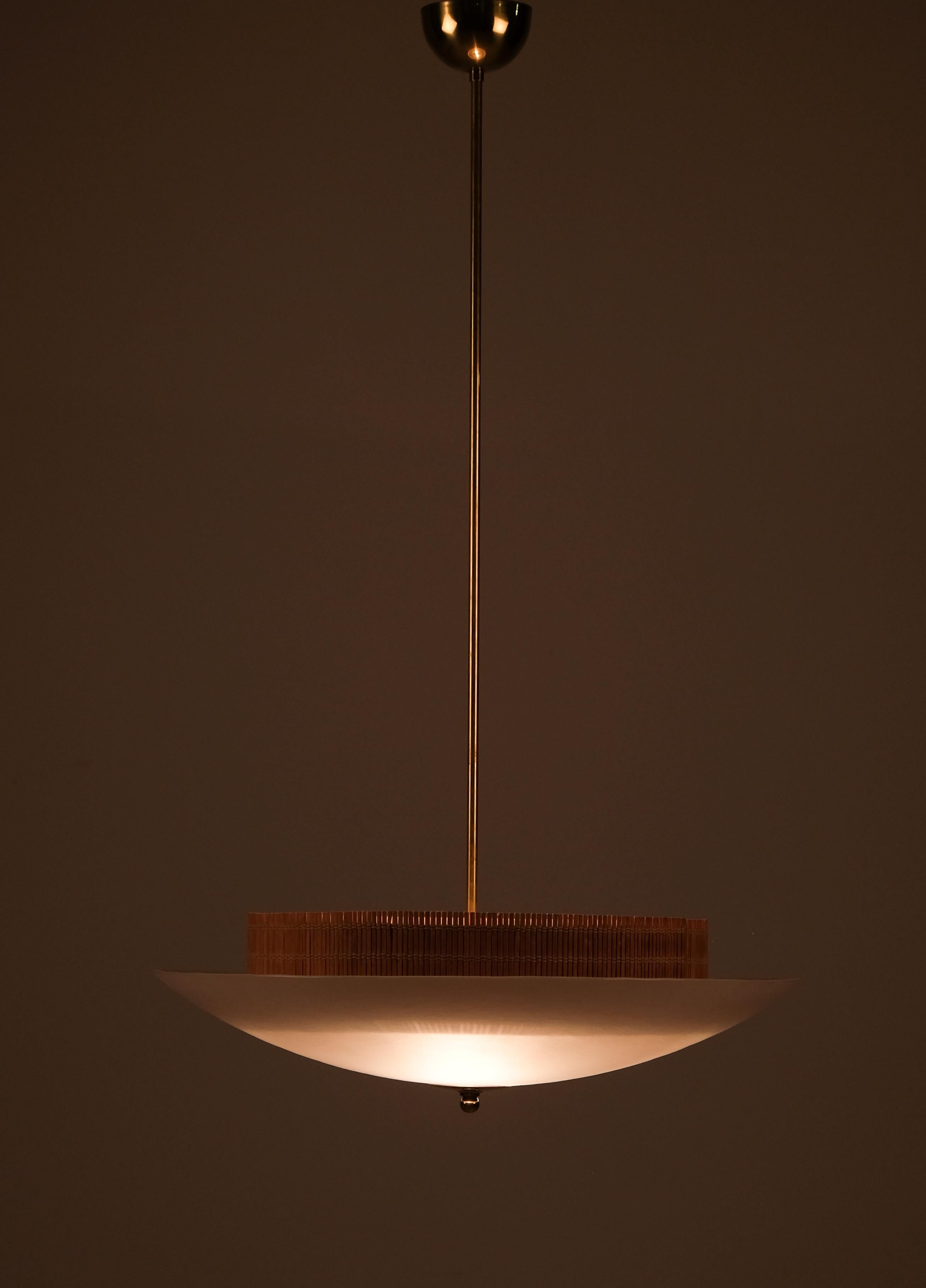 Plafonnier en verre The Modernity, Suède, années 1950 Bon état - En vente à Stockholm, SE