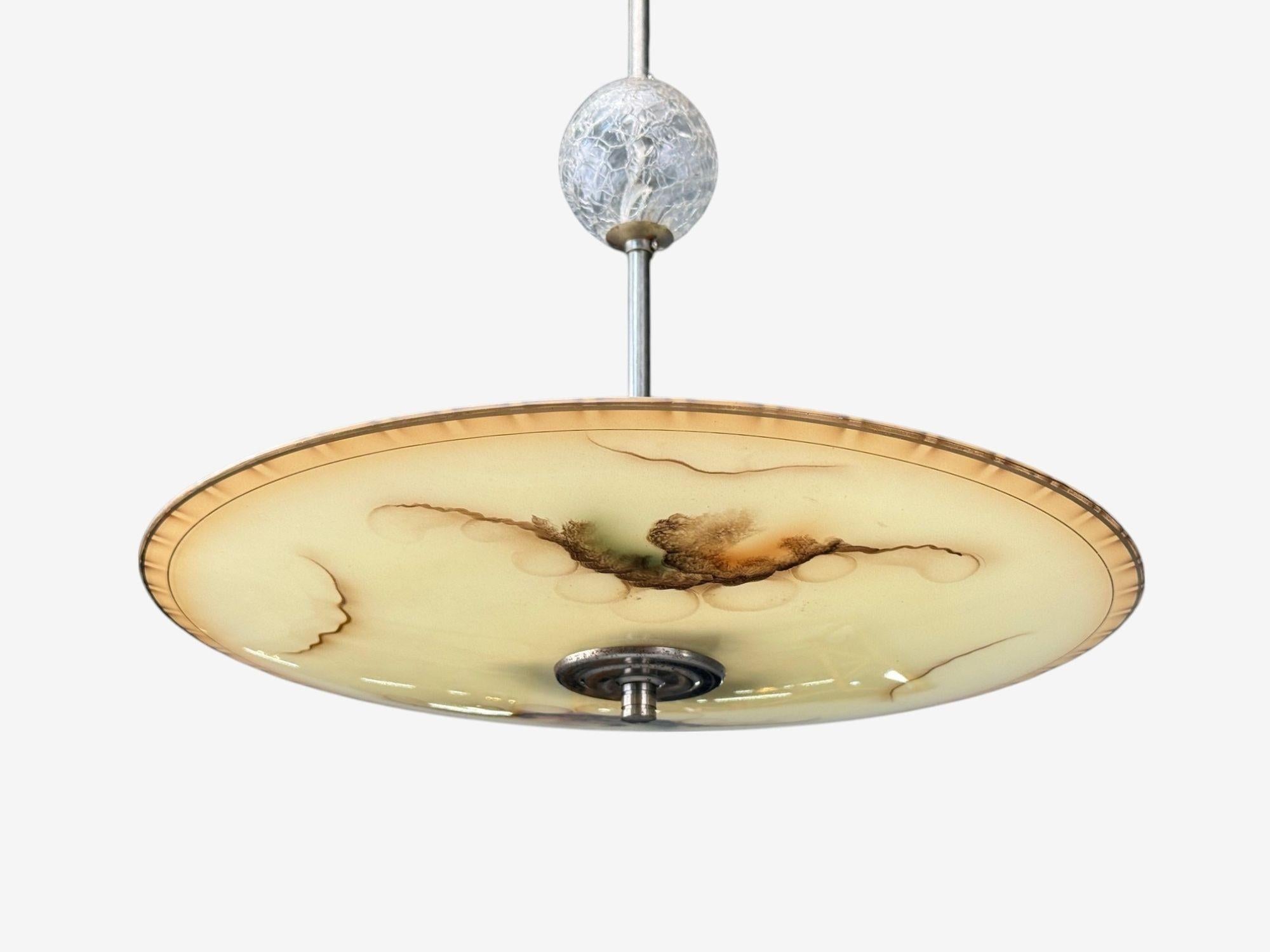 Lámpara colgante moderna sueca, cristal, metal, Suecia, años 40 en Bueno estado para la venta en Manhasset, NY
