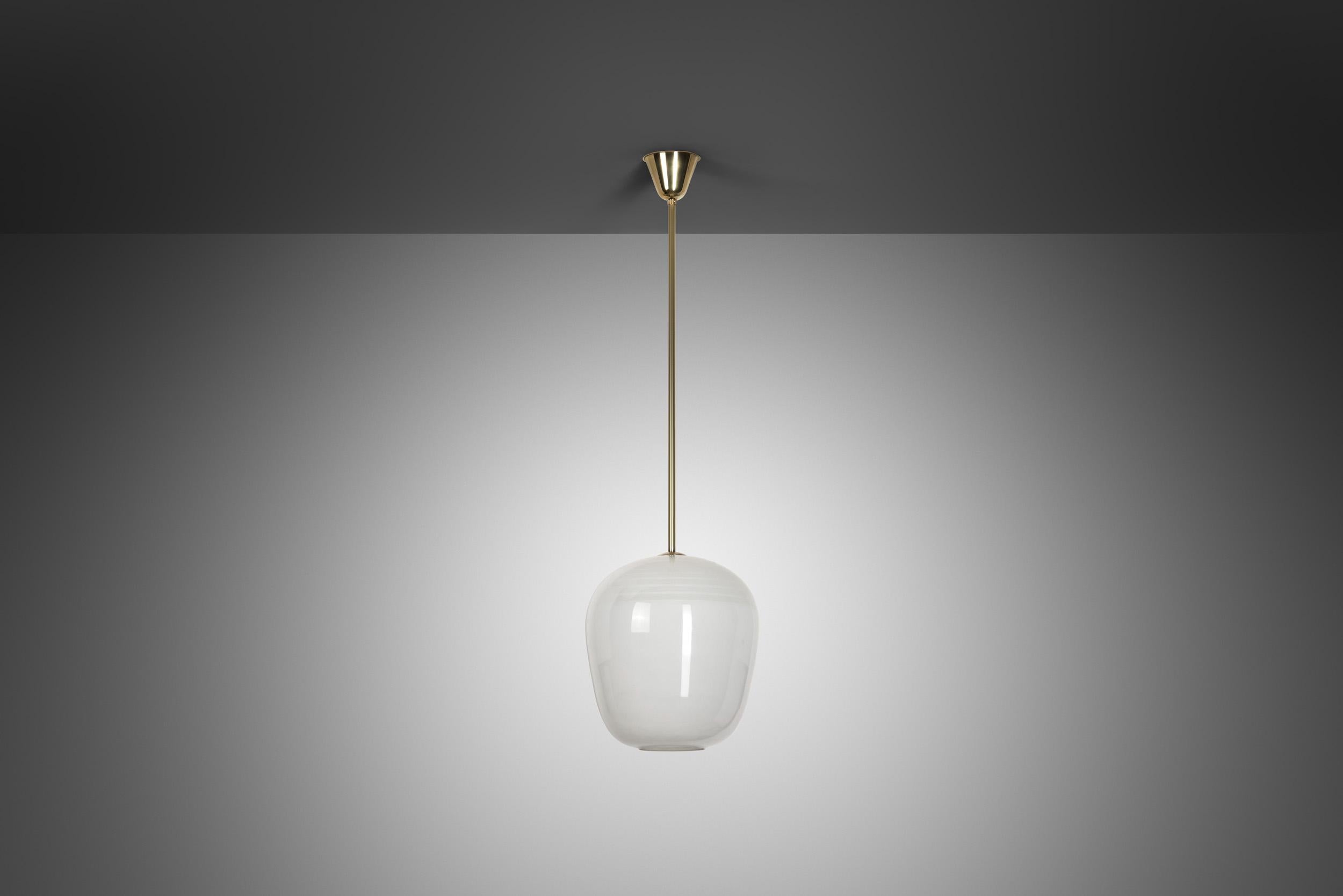 Mid-Century moderno Lampada a sospensione moderna svedese di ASEA, Svezia anni '40 in vendita