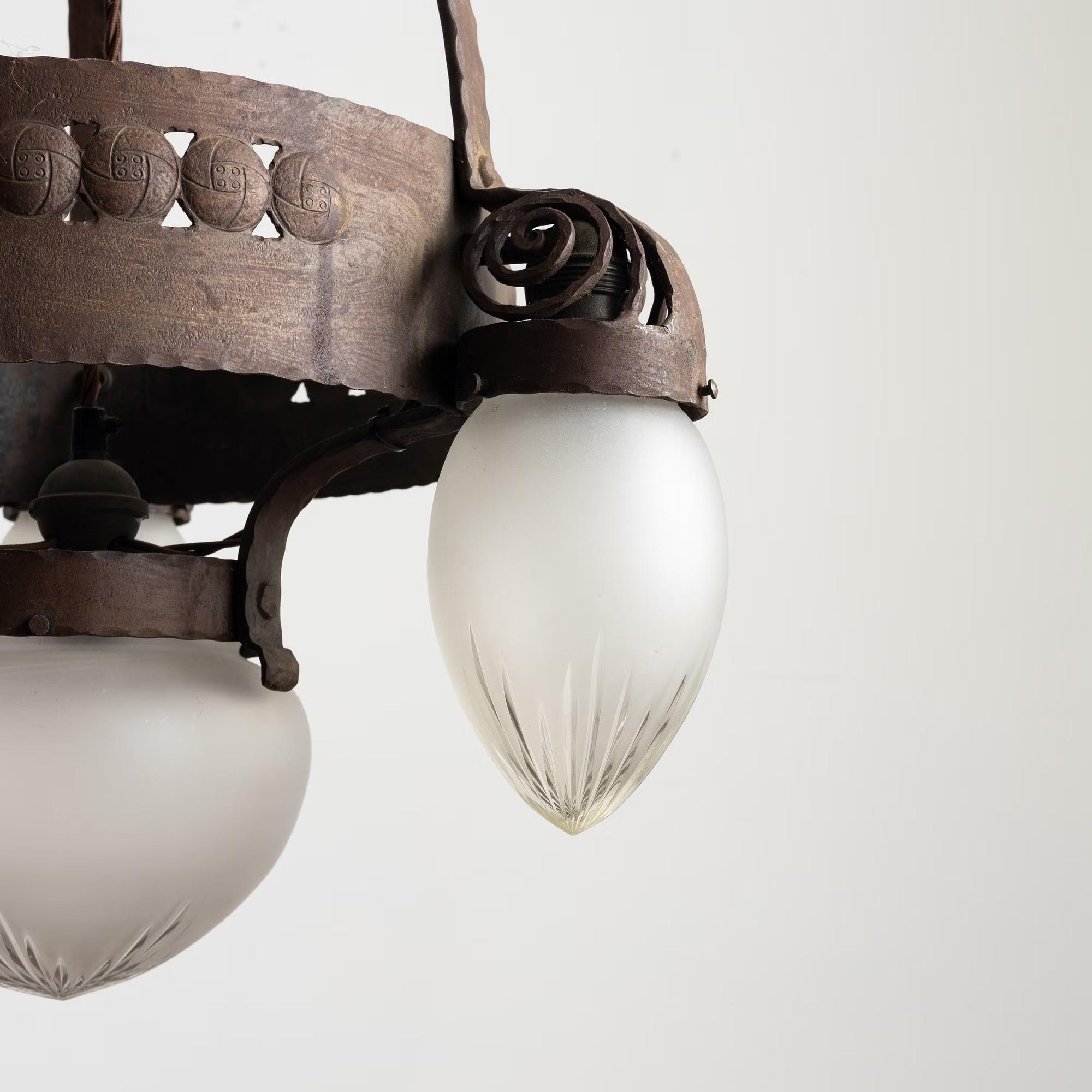 Swedish Modern Iron Glass Ceiling Chandelier Pendant Lamp by Böhlmarks, 1910s In Good Condition For Sale In Stockholm, SE