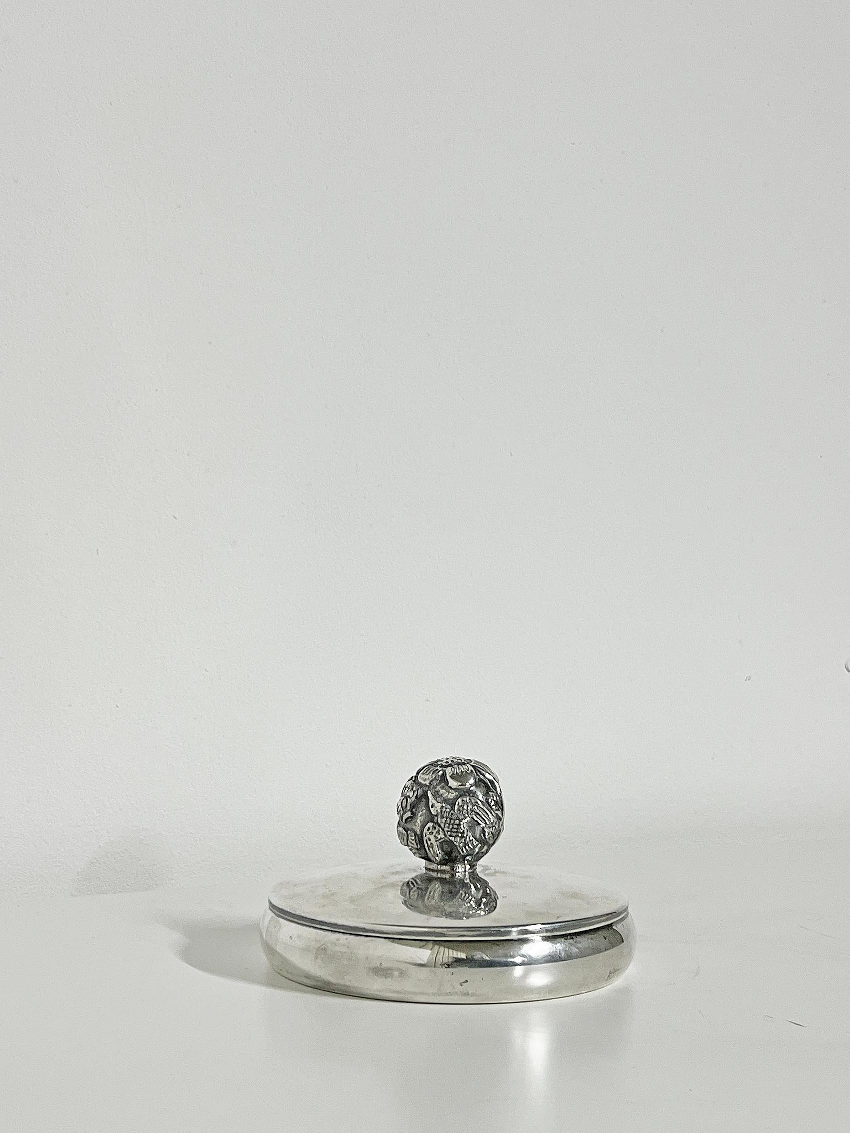 Swedish Modern Jar in Silver Plate, Carl Einar Borgström for Ystad-Metall, 1930s In Good Condition For Sale In Örebro, SE