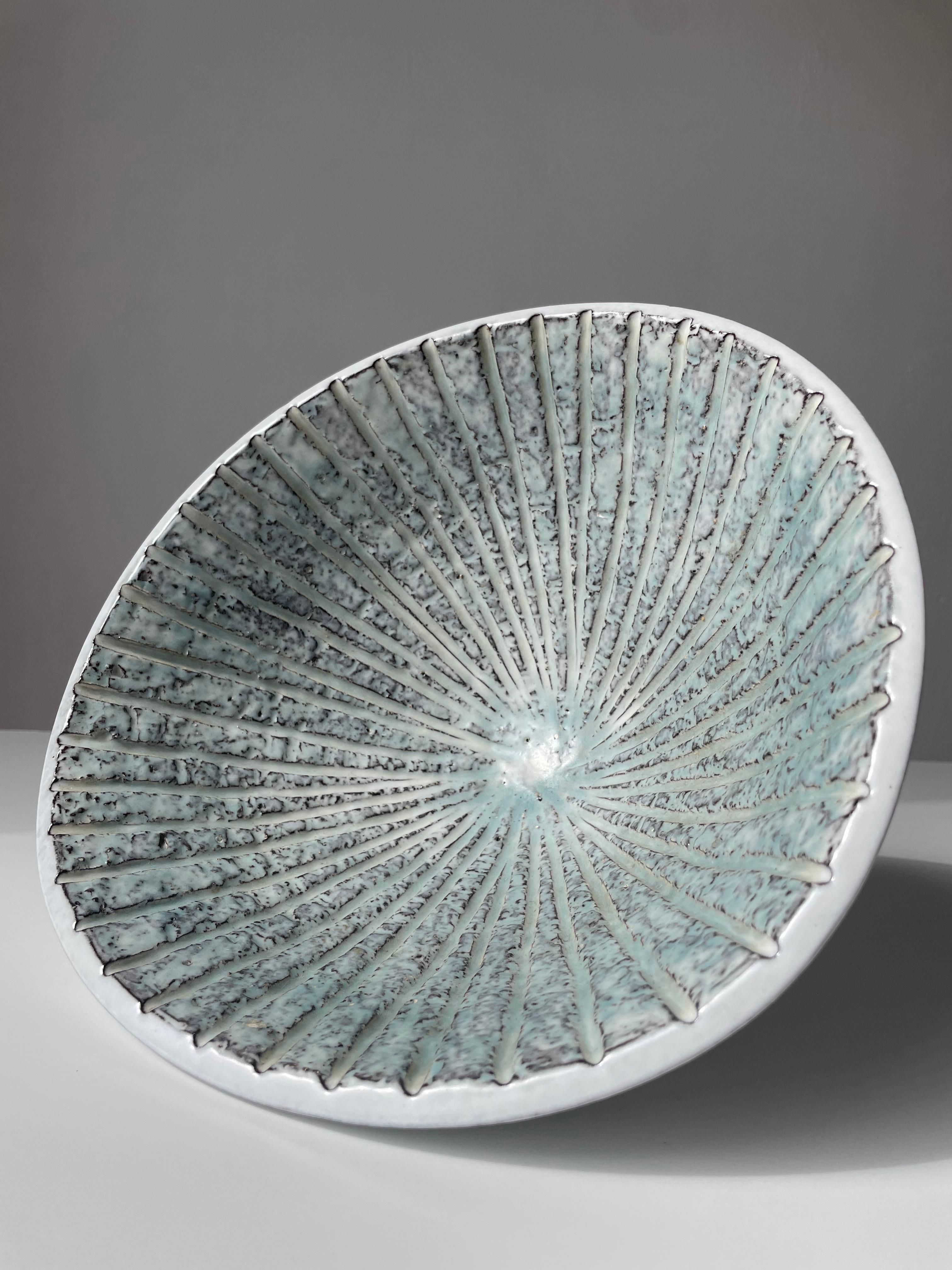Upsala Ekeby Modern 1960s Sculptural Centerpiece Bowl For Sale 5