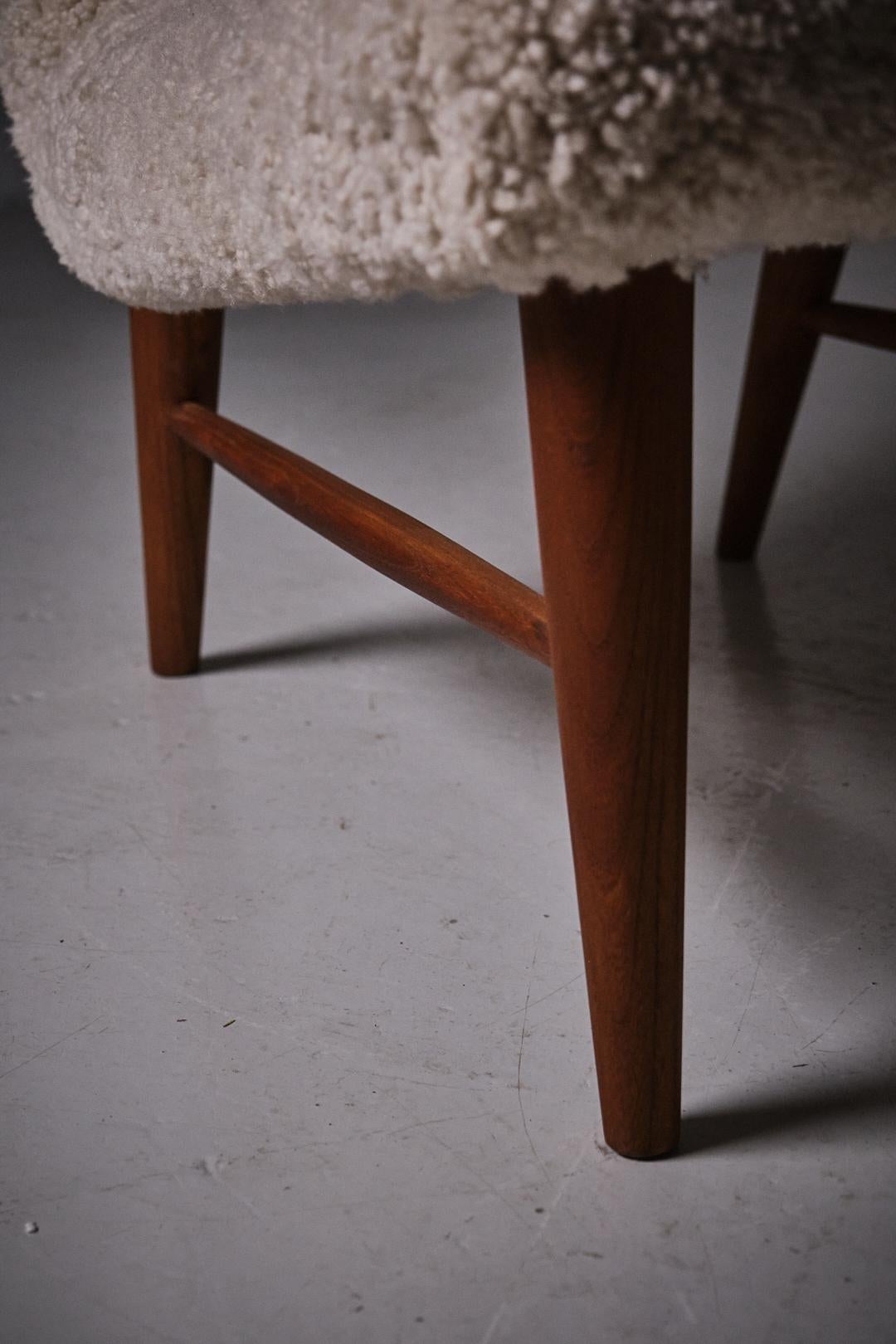 Swedish Modern lounge chair by Erik Karlén for Firma Rumsinteriör, Sweden, 1940s For Sale 3