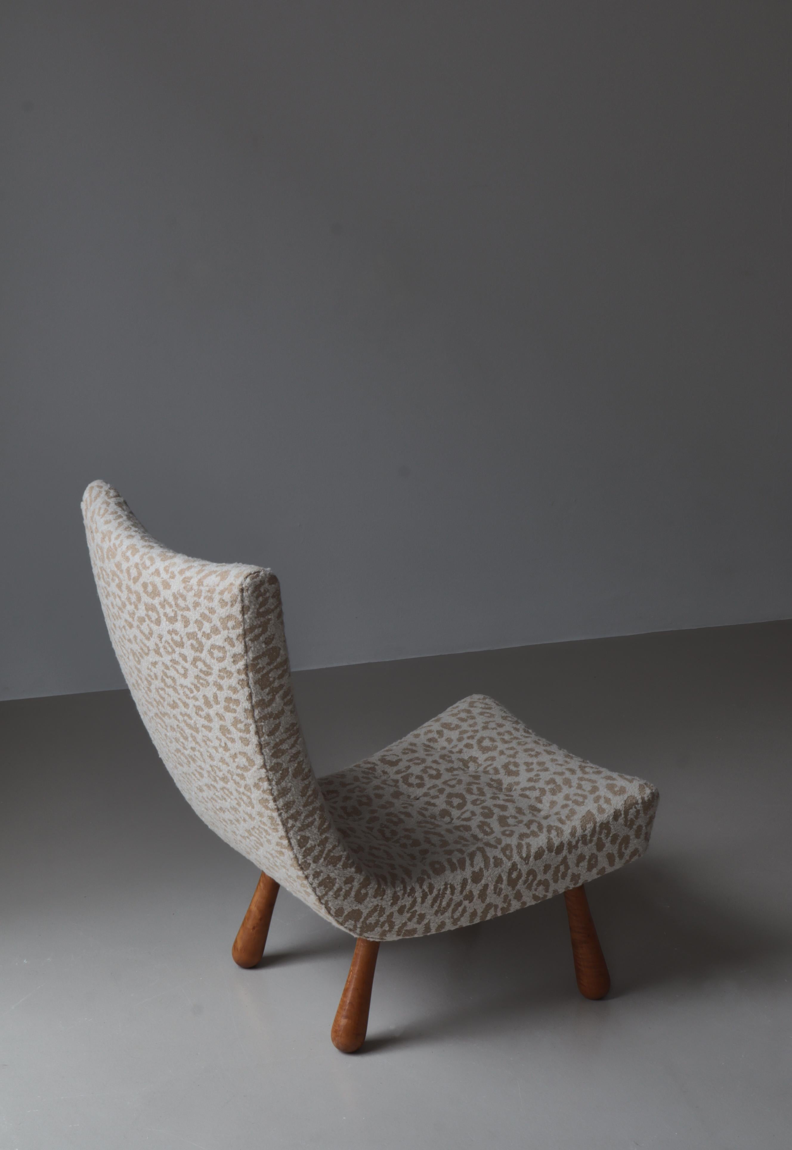 Swedish Modern Lounge Chair Clubbed Legs in Birchwood & 