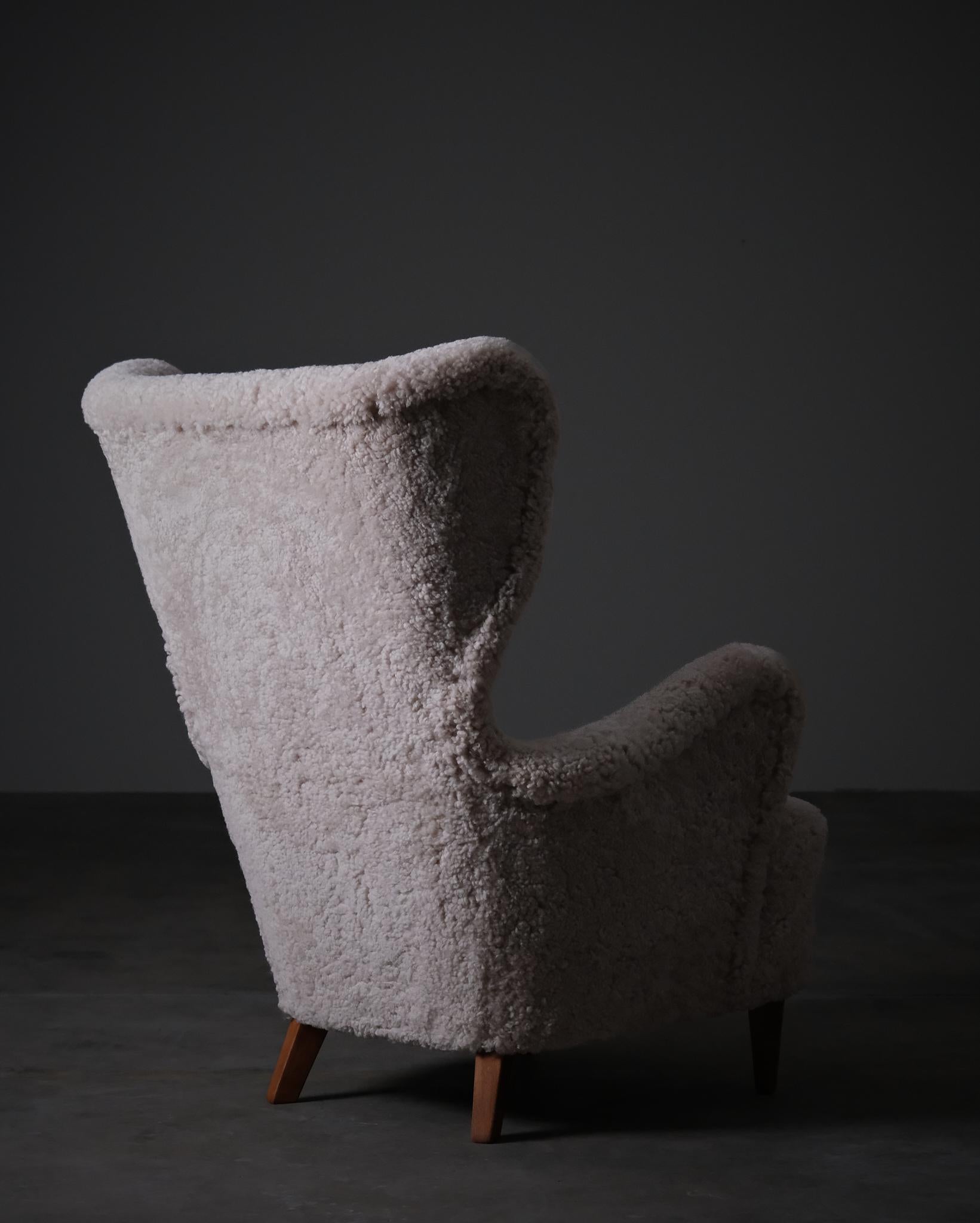 Cuir Chaises longues modernes suédoises d'un designer inconnu, années 1950 en vente