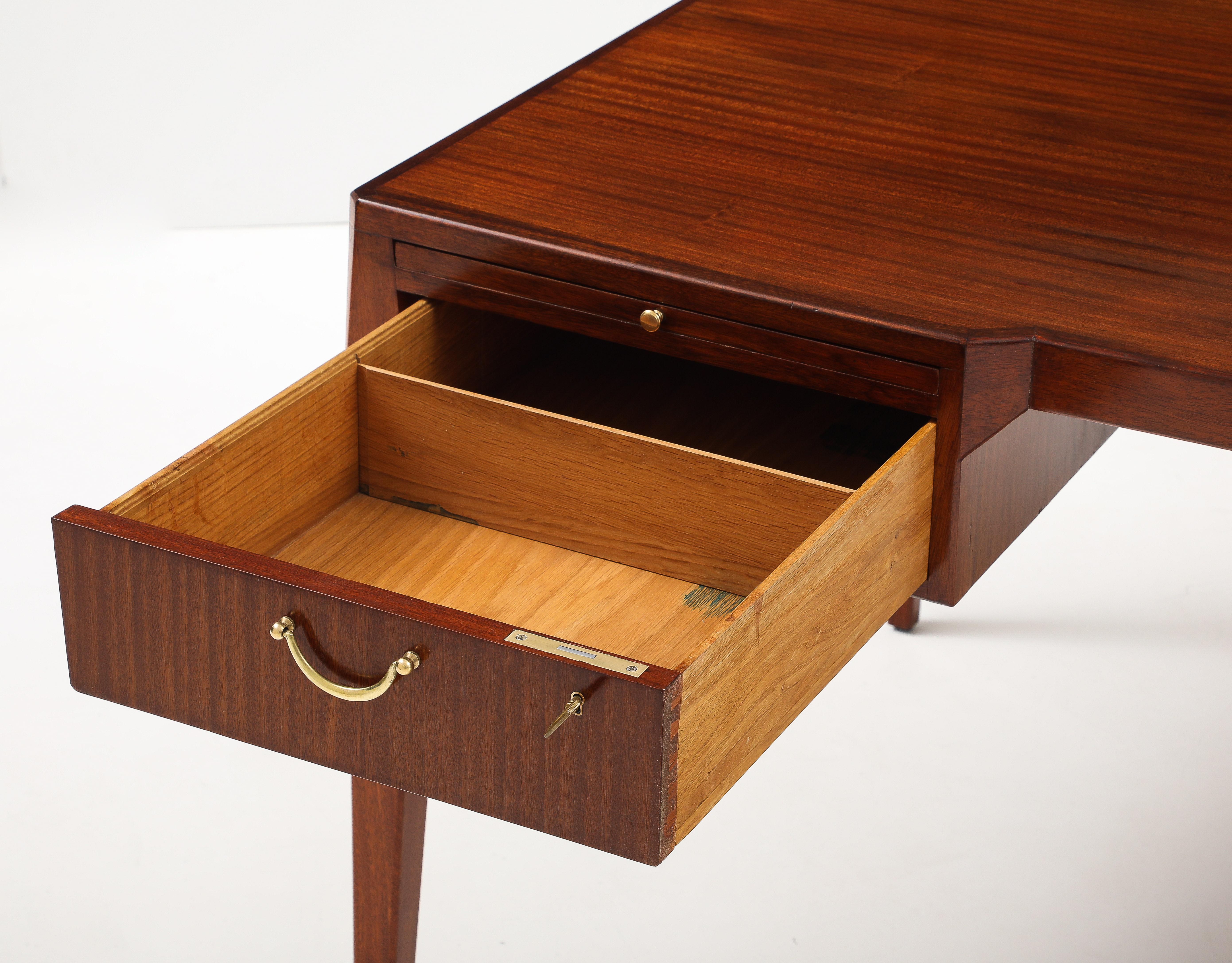 Swedish Modern Mahogany Desk, Jarnforsens Kontorsmöbler, Stockholm, Circa 1960s For Sale 7