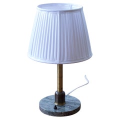 Lampe de table moderne suédoise en marbre et laiton, Suède, années 1940