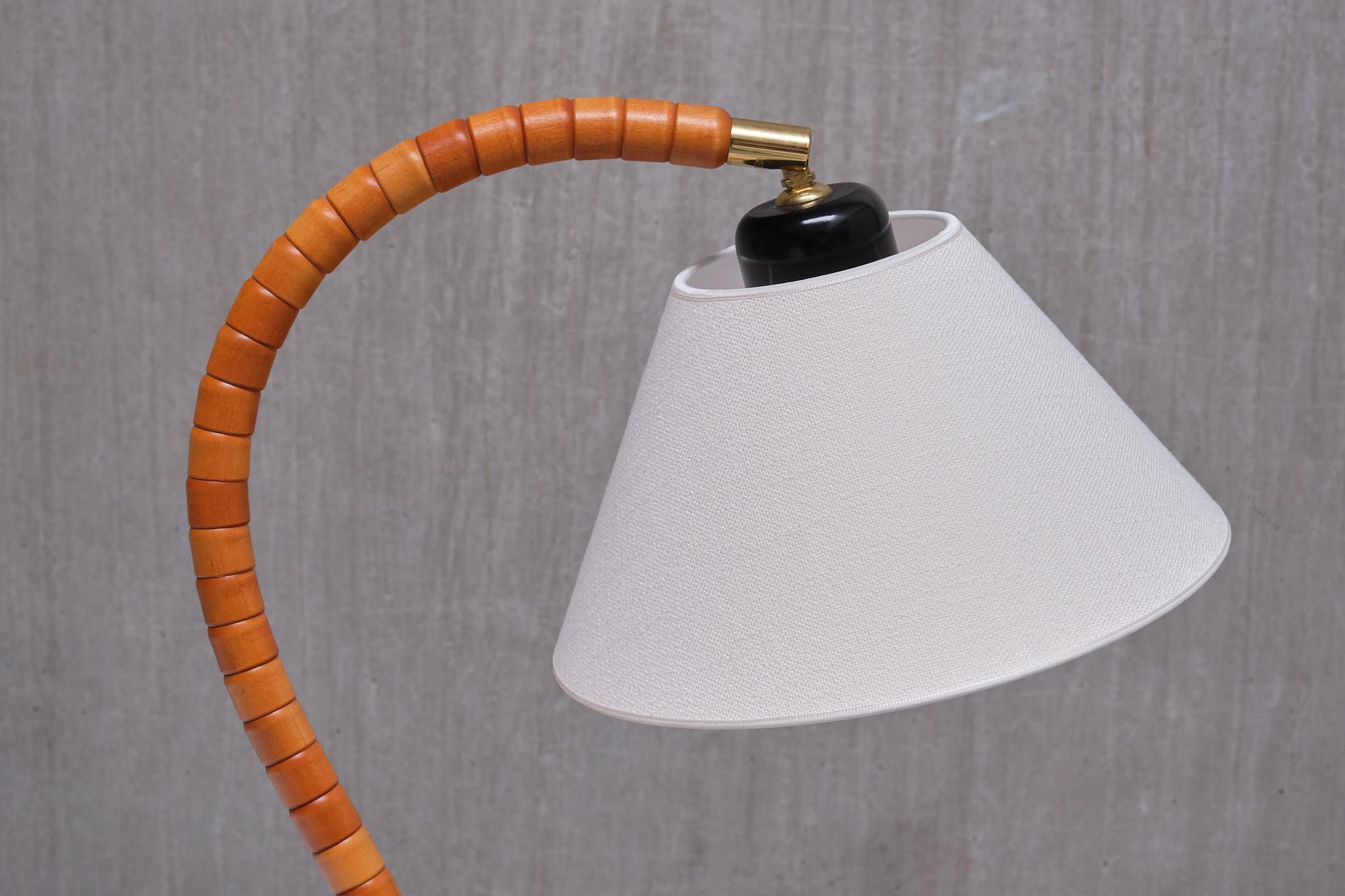 Lampe de table The Modernity Markslöjd en Beeche, laiton, lin, Suède, années 1960 Bon état - En vente à The Hague, NL