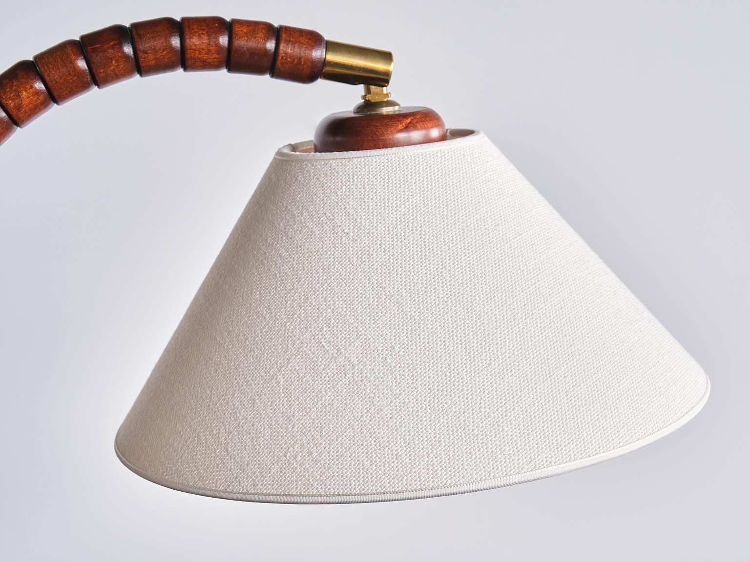 Swedish Modern Markslöjd Table Lamp in Beech, Brass, Linen, Sweden, 1970s In Good Condition For Sale In The Hague, NL