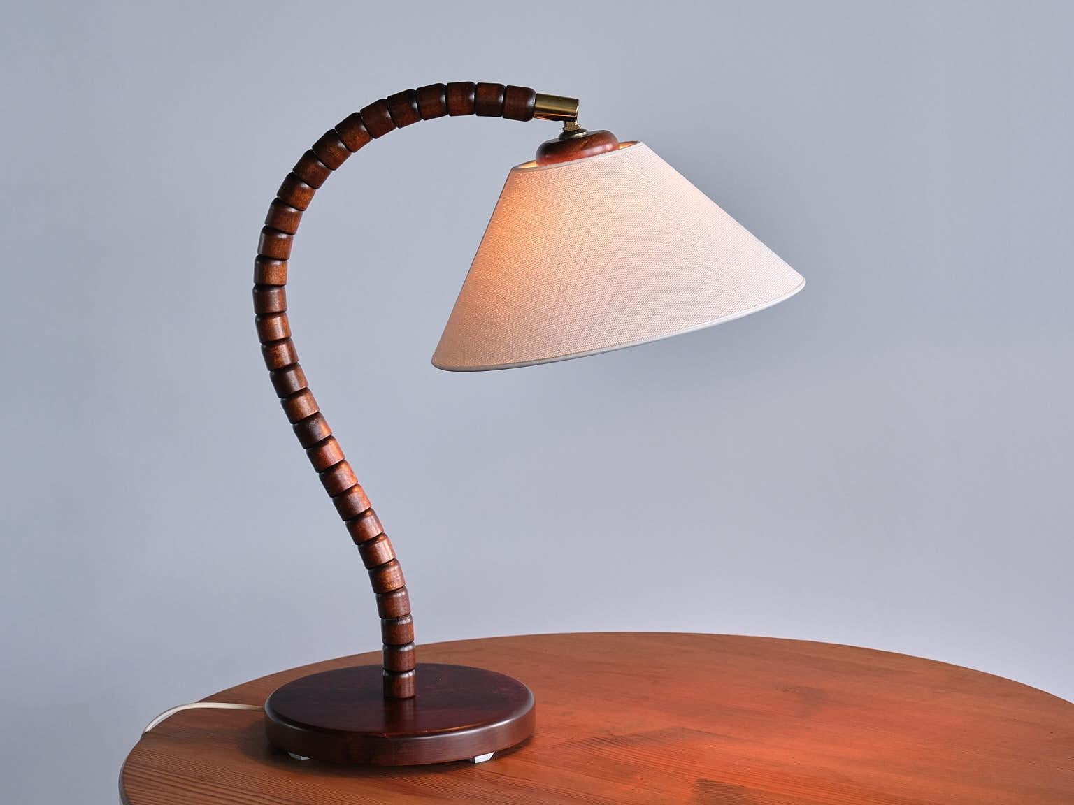 Fin du 20e siècle Lampe de table The Modernity Markslöjd en Beeche, laiton, lin, Suède, années 1970 en vente