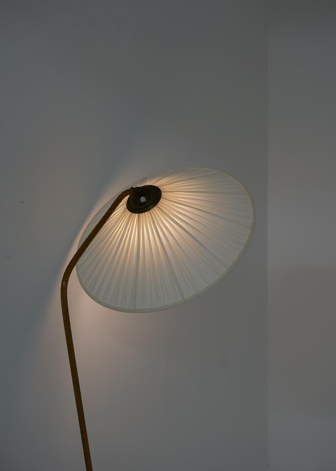 Swedish Modern Midcentury Floor Lamp, 1940s 1