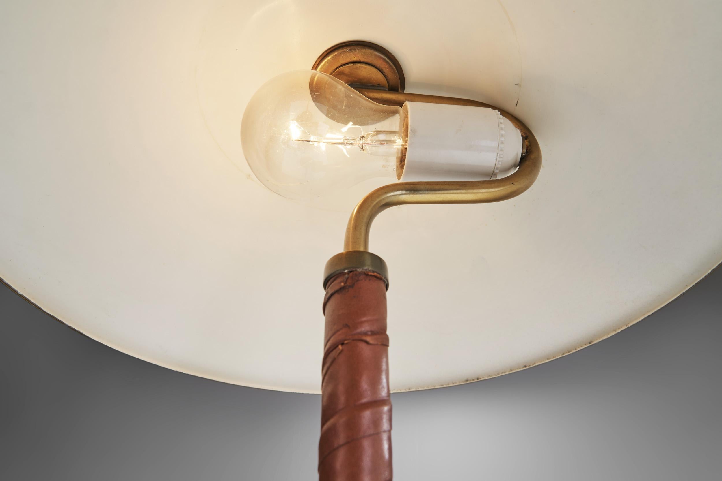  Lampe de table moderne suédoise 