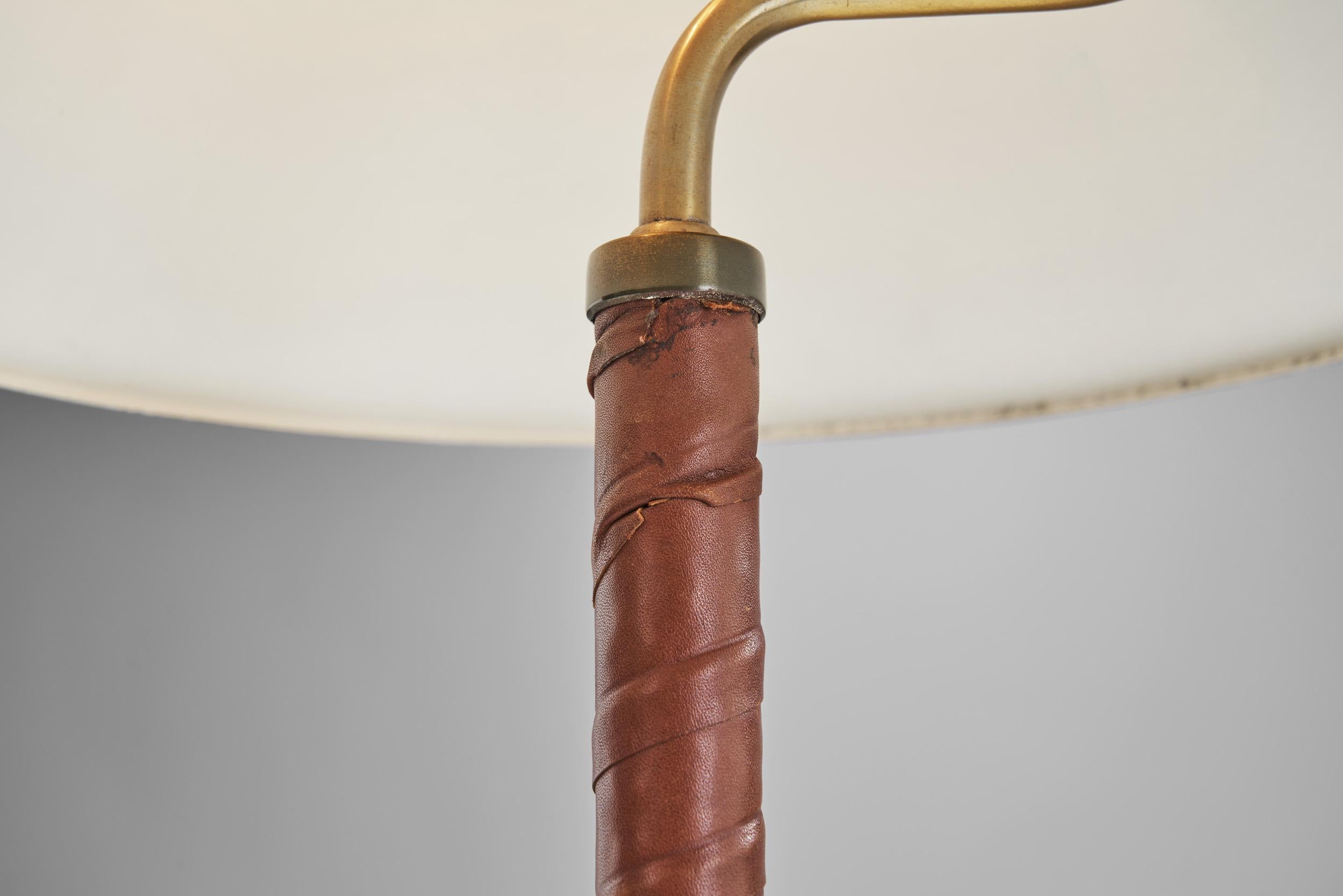 Lampada da tavolo svedese moderna 