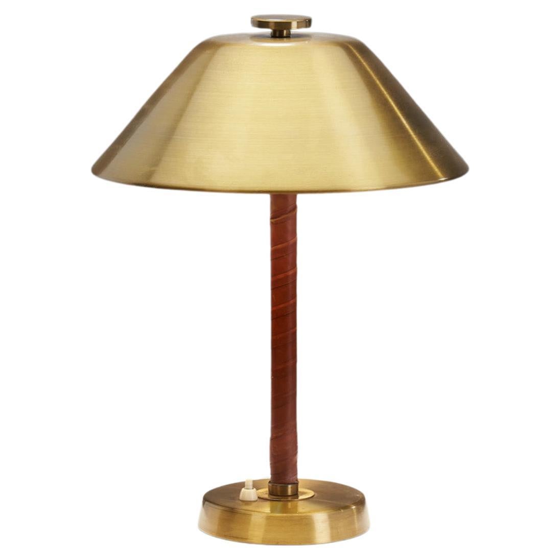  Swedish Modern "Model 5014" Brass Table Lamp by Einar Bäckström, Sweden 1940s For Sale