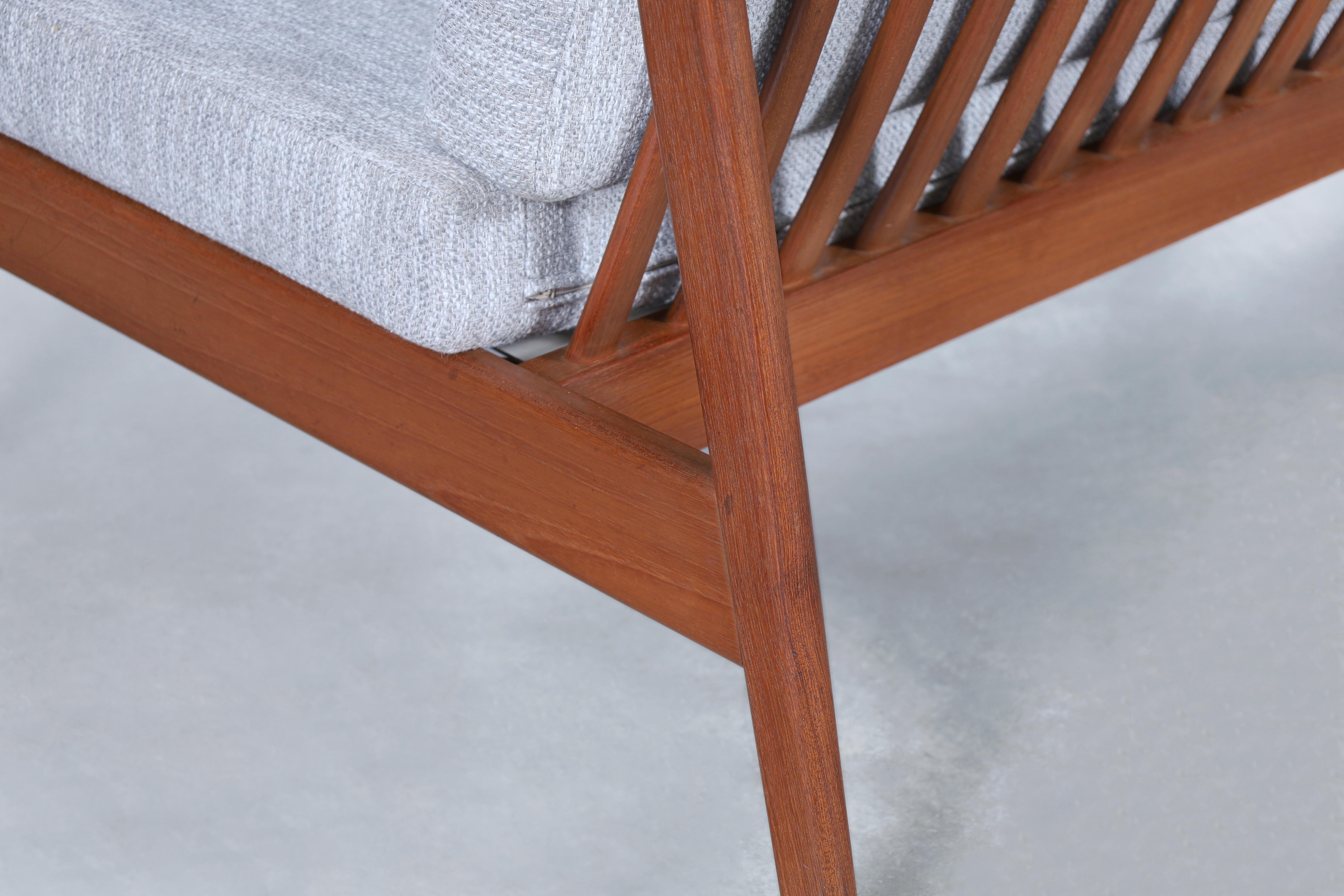 Canapé moderne suédois en teck 