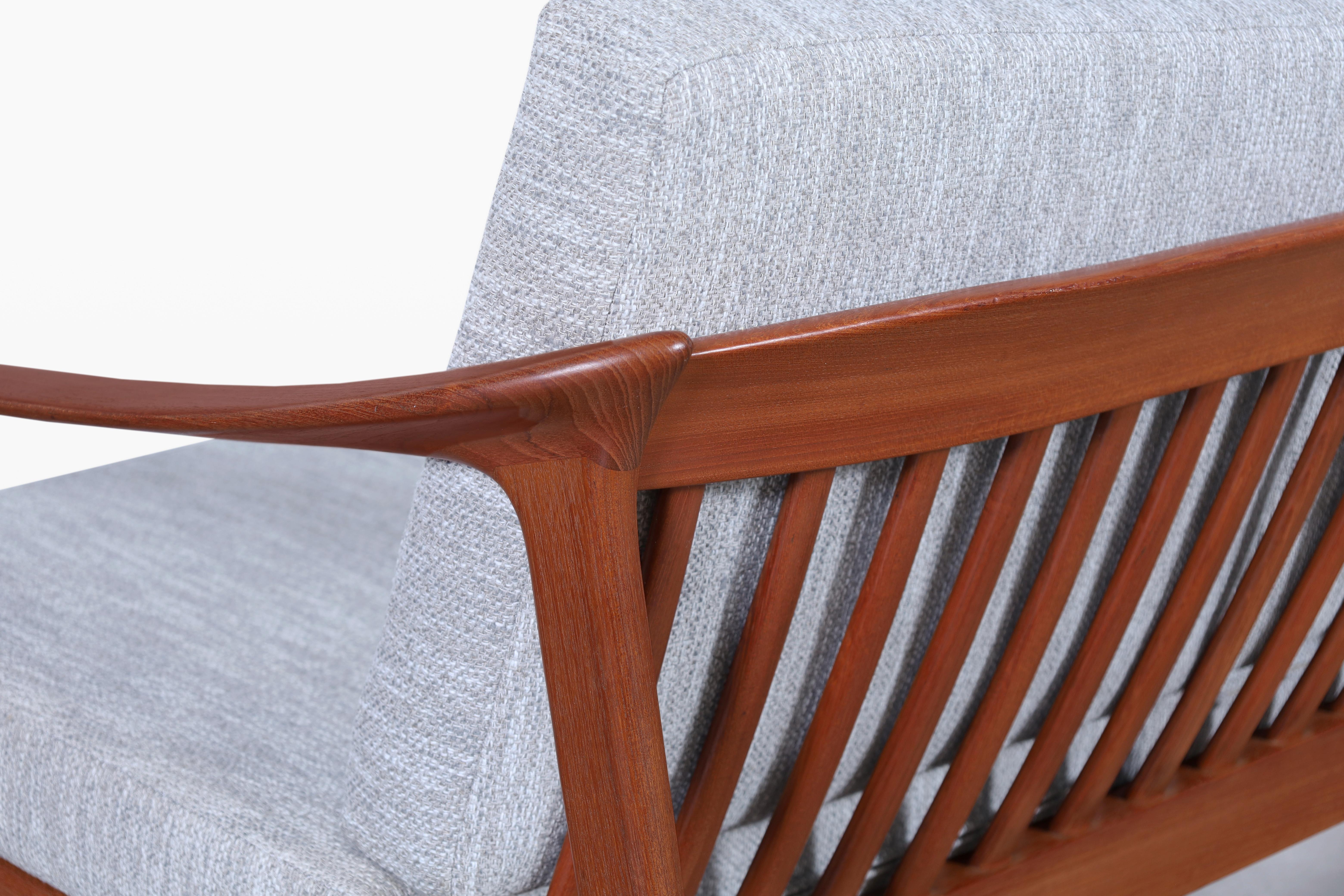 Canapé moderne suédois en teck 