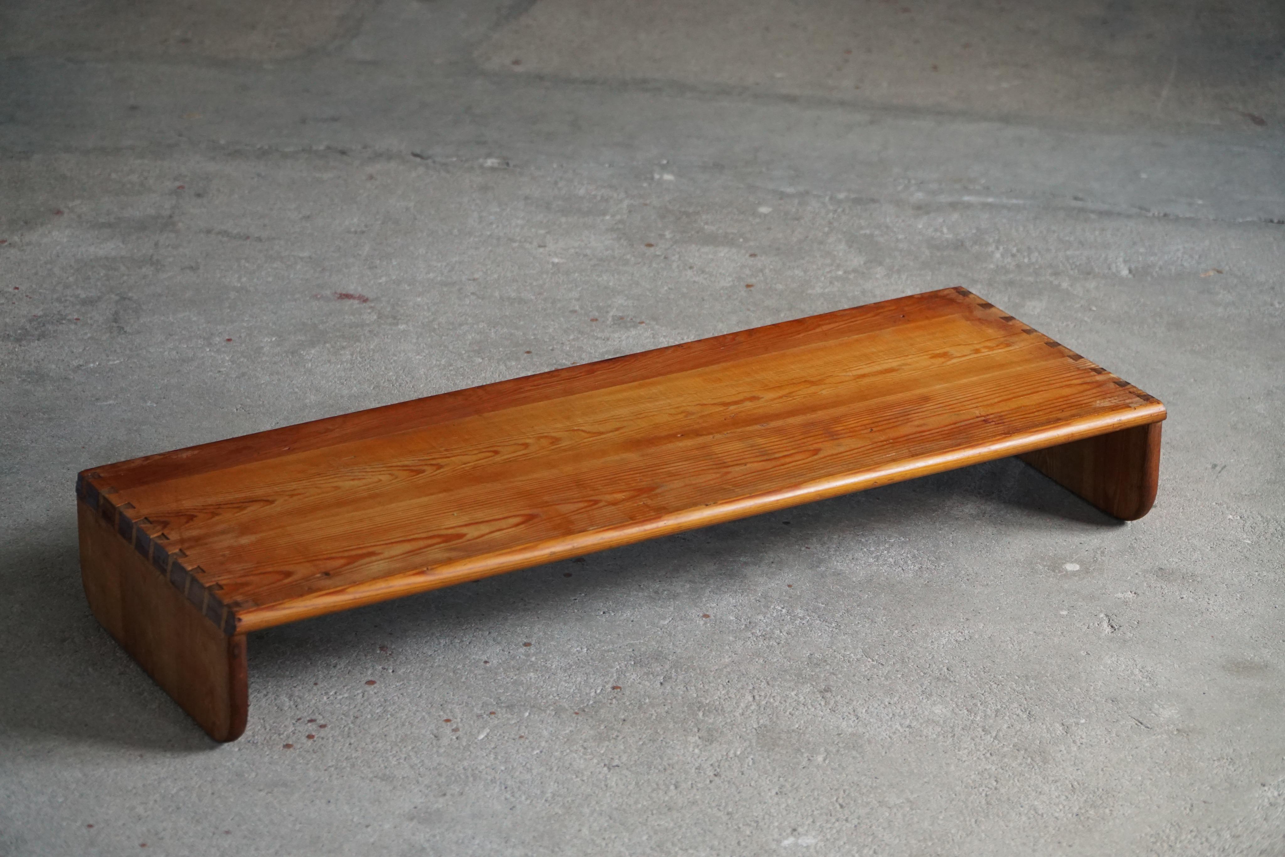 Swedish Modern, Multifunctional Shelves in Solid Pine, Late 19th Century For Sale 7