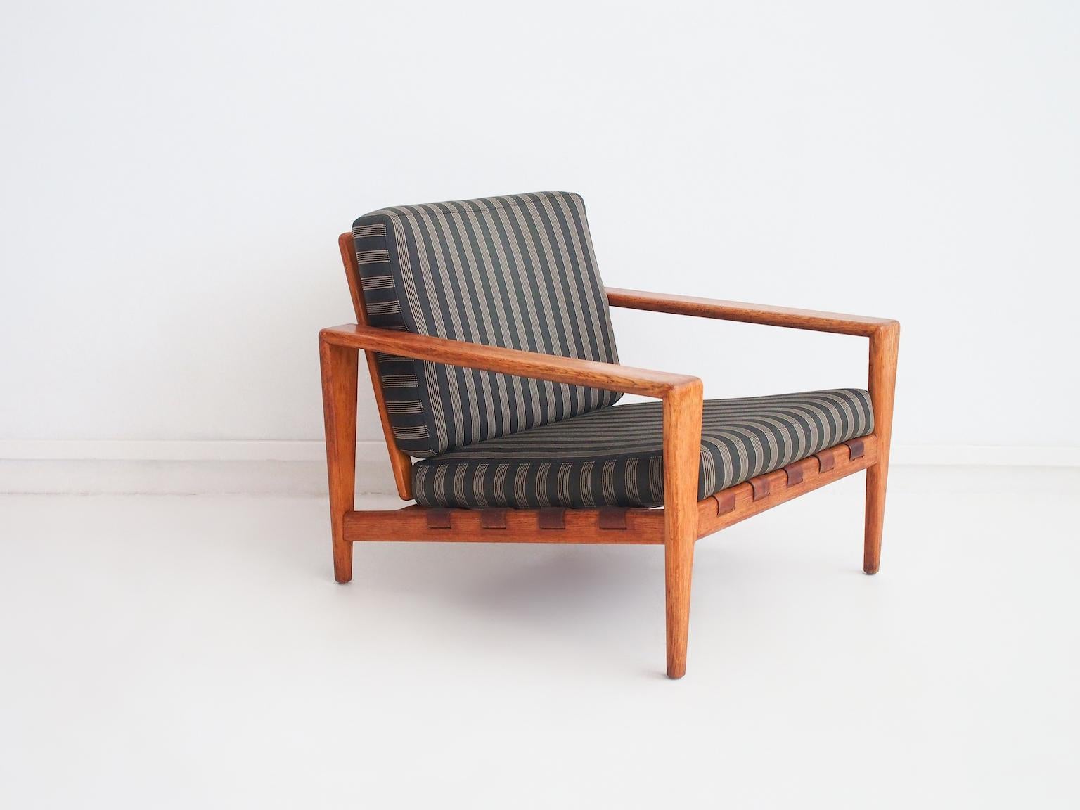 Sillón moderno sueco de roble Bodö de Svante Skogh en Bueno estado para la venta en Madrid, ES