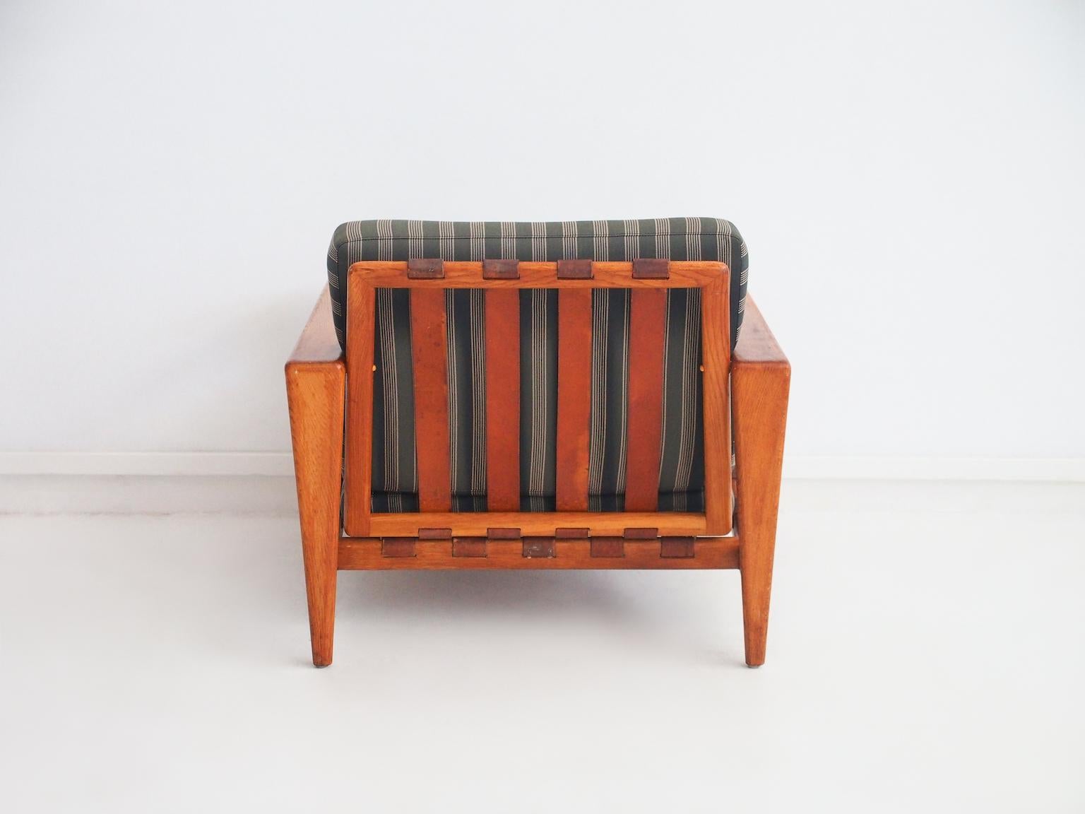 Sillón moderno sueco de roble Bodö de Svante Skogh en venta 1