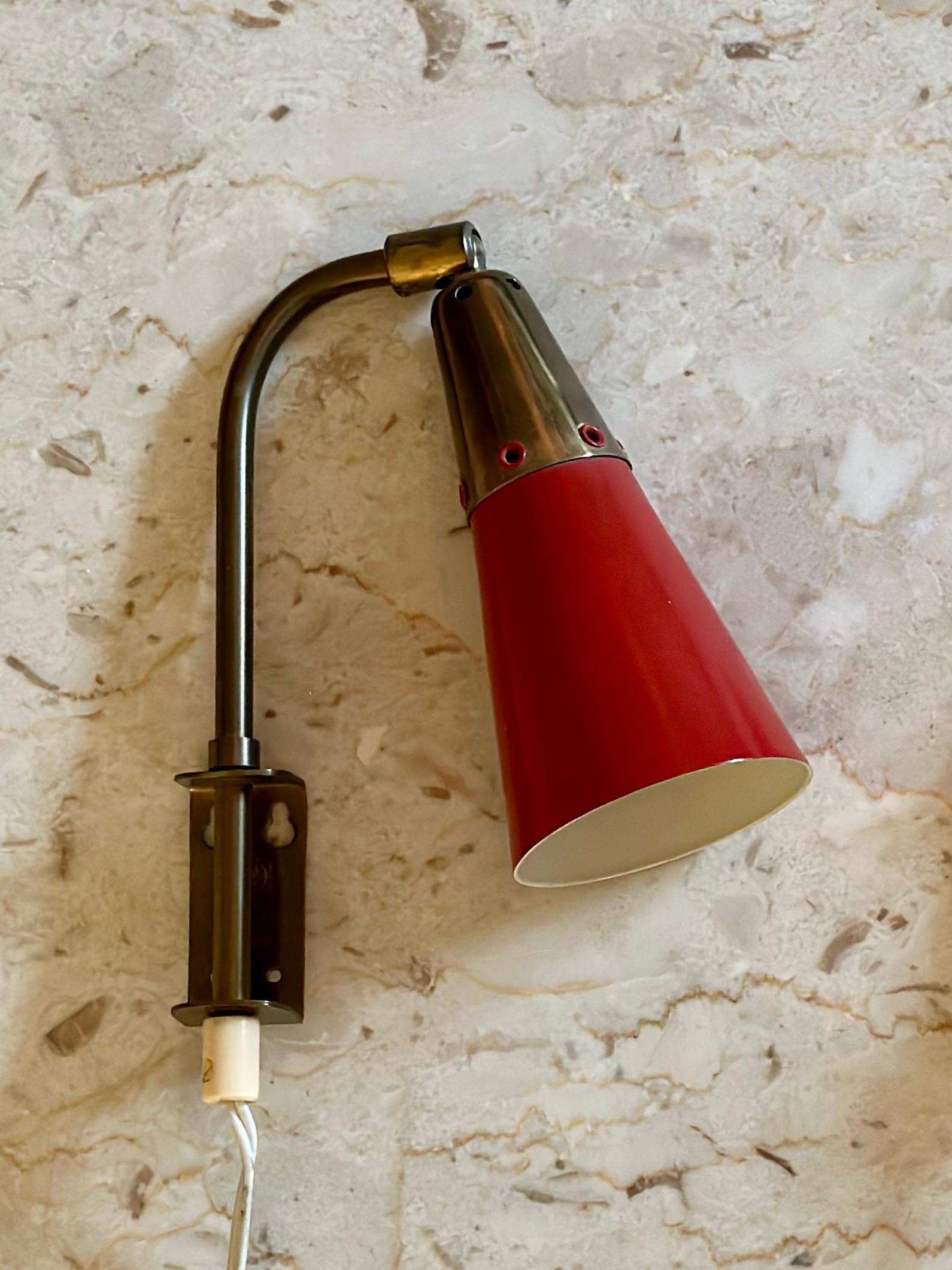 Lacquered Swedish Modern Pair of Red Lacquer and Brass Wall Lights by Upsala Armaturfabrik For Sale