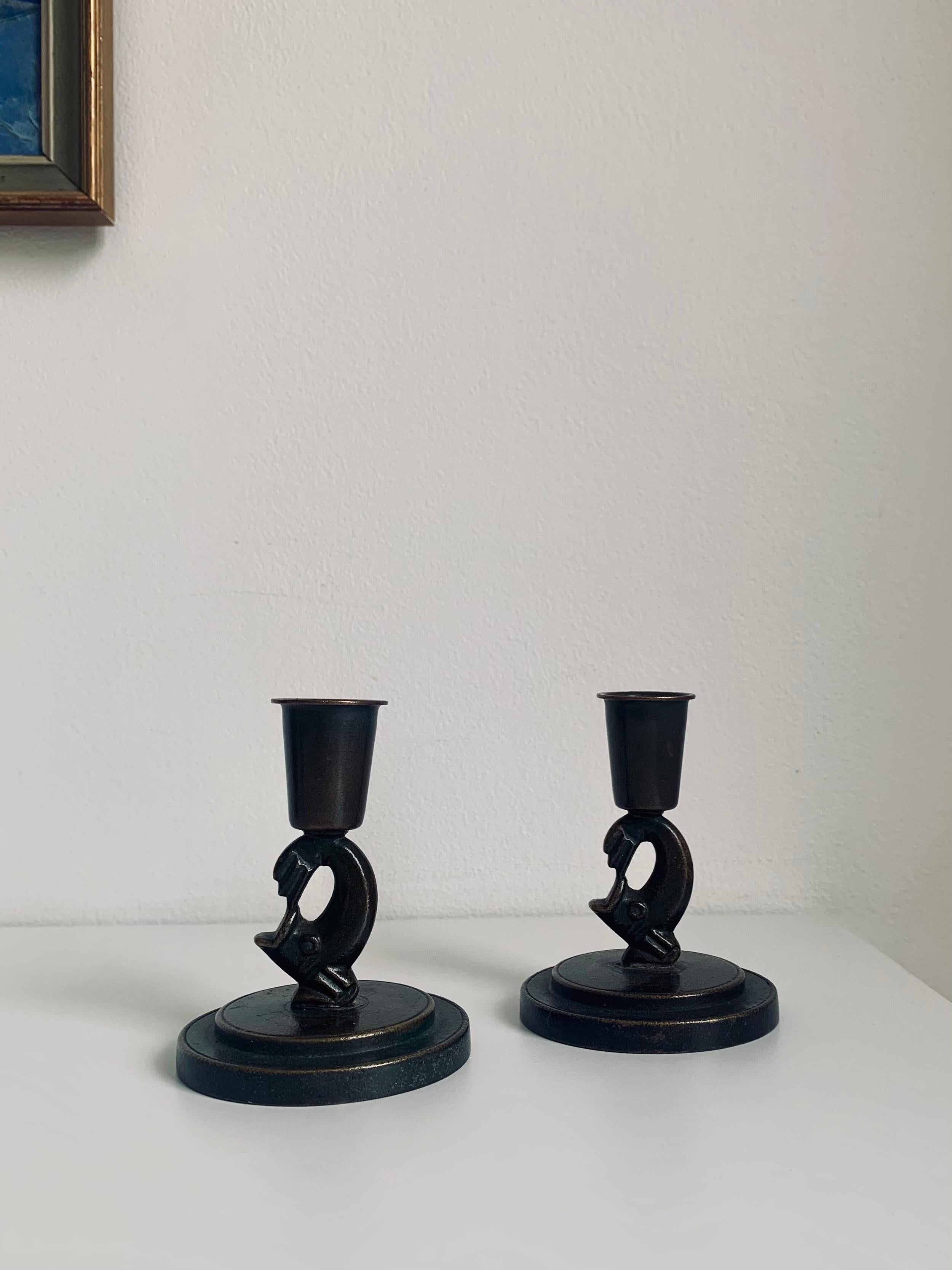 Swedish Modern Patinated Bronze Candle Sticks by Ystad Brons, 1930s In Good Condition In Bromma, Stockholms län