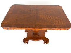Swedish modern Pedestal Coffee Table in Figured Oak, 1940s, Sculptural Base