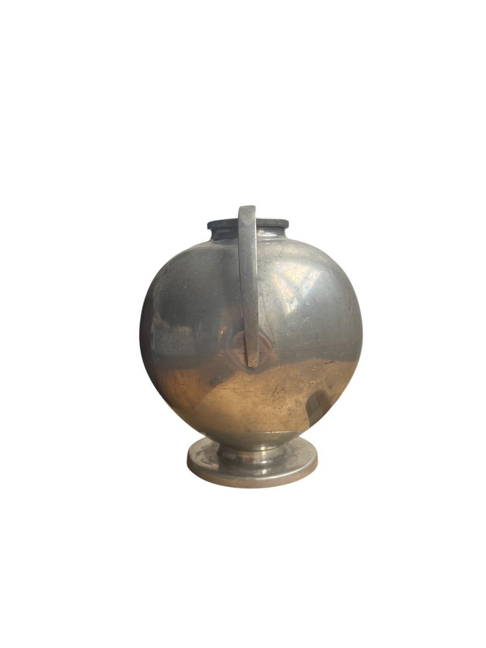 Vaso svedese in peltro - GAB Tenn - Art Deco, 1937 In condizioni buone in vendita a Stockholm, SE