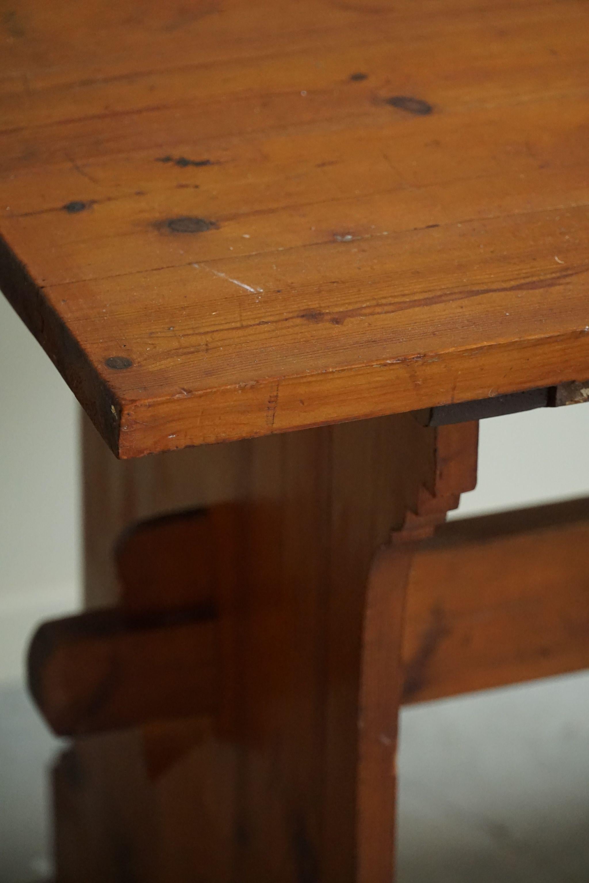 Swedish Modern Pine Desk, Axel Einar Hjorth Style, Made in the 1940s For Sale 7