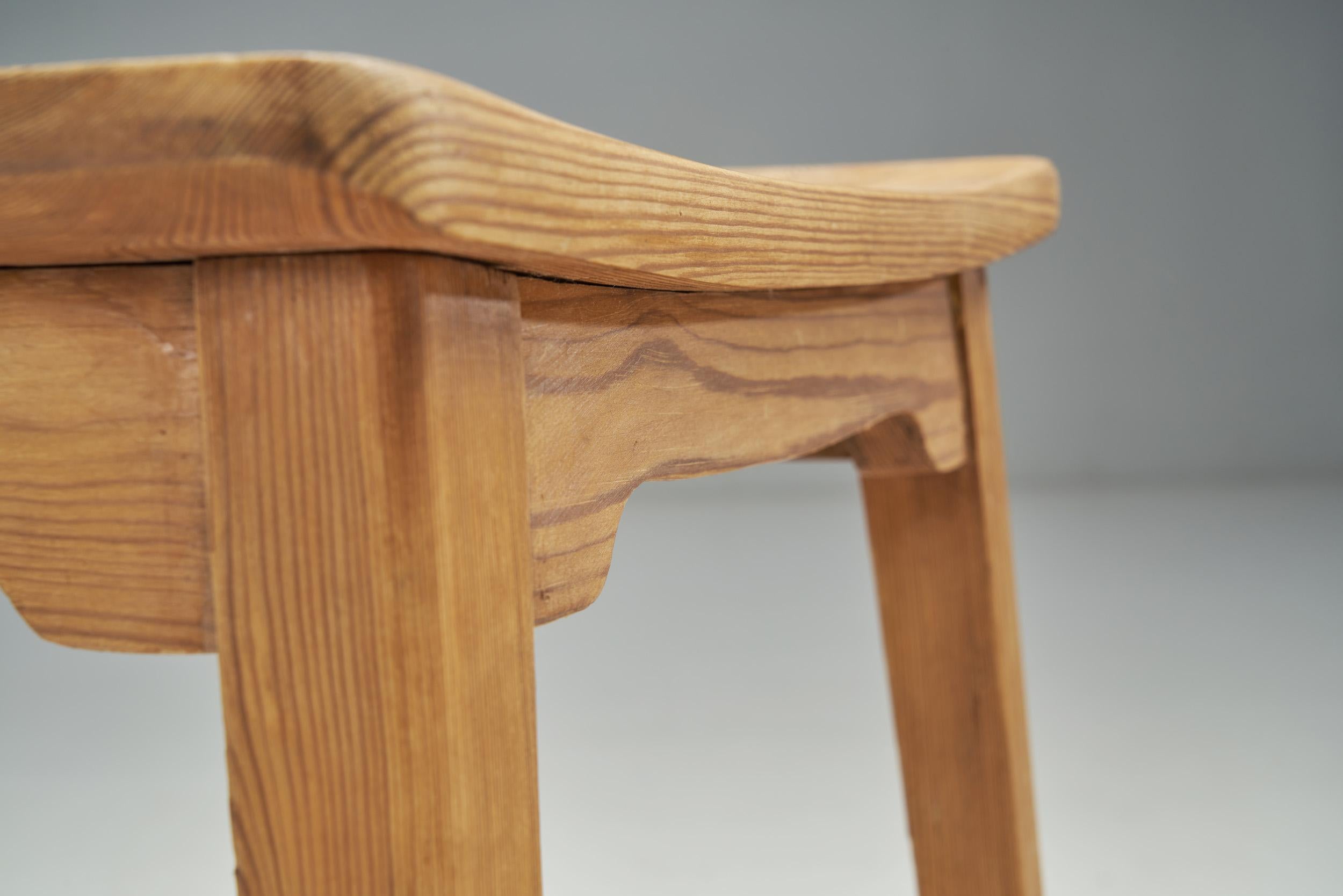 Tabouret moderne suédois en pin, Suède, années 1940 en vente 5